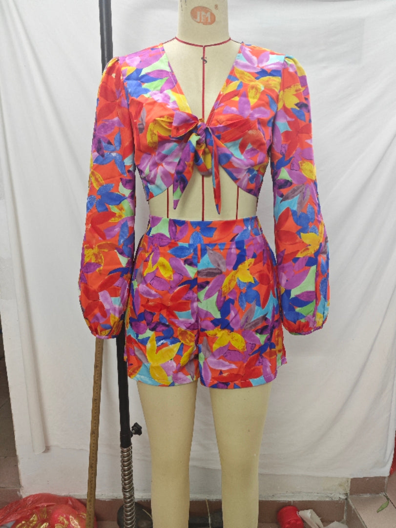 Women Fashion Print Long-Sleeved Tie Top Shorts Two-Piece Set 6