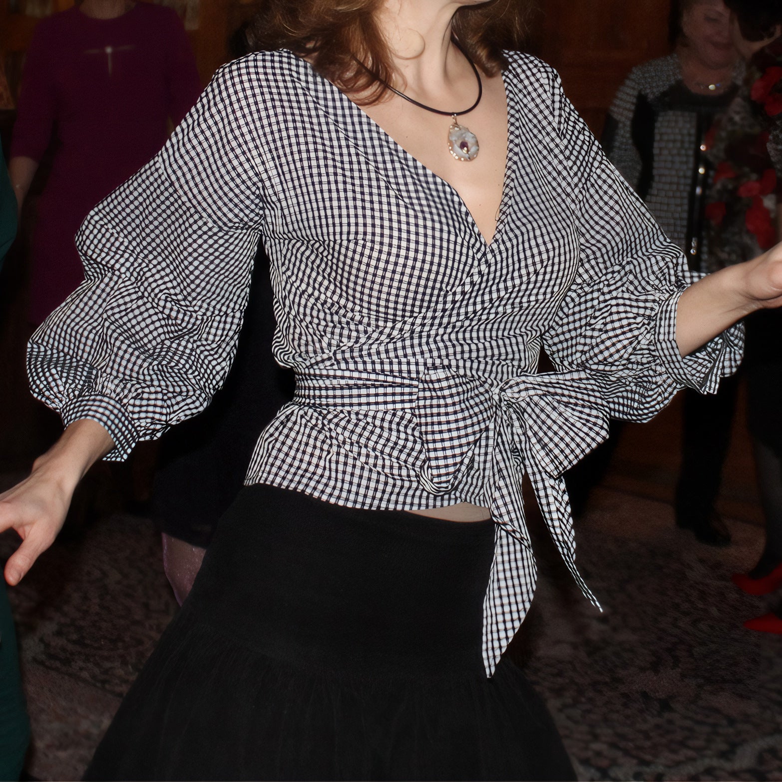 Summer Plus Size Fashion V-Neck Bubble Sleeves Lace-Up Plaid Shirt Top 3