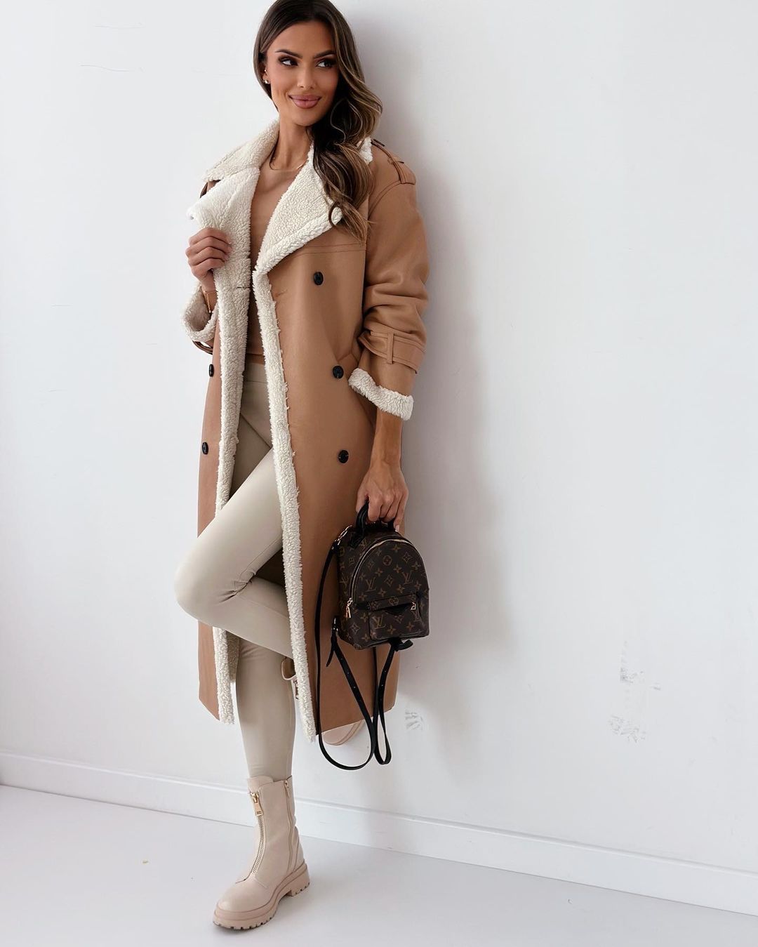 Autumn And Winter Reversed Wear Turndown Collar Coat 11