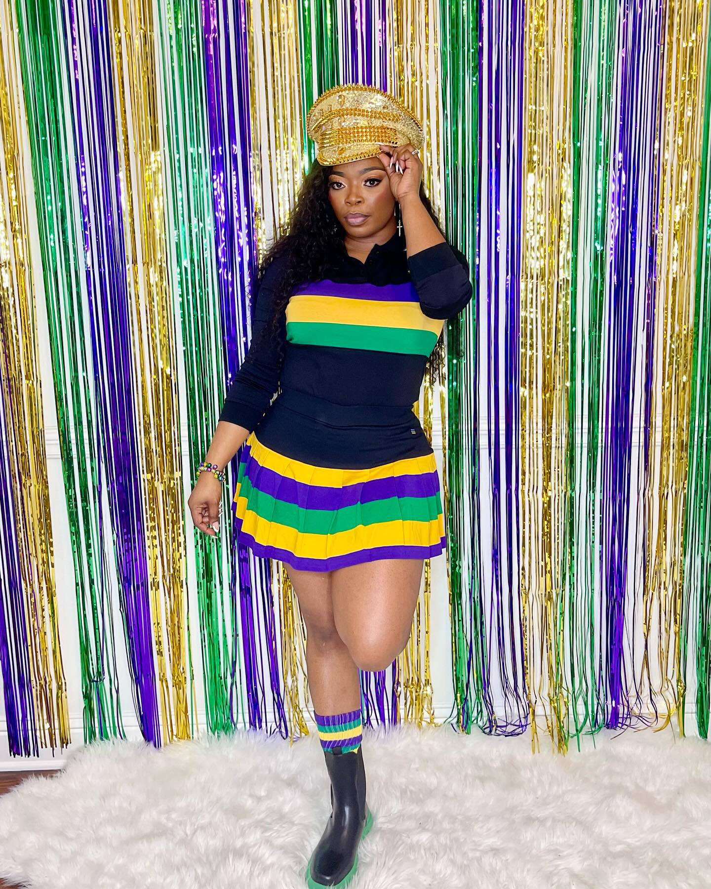 Women Casual Sports Stripe Print Top and Pleated Skirt Two-Piece Set