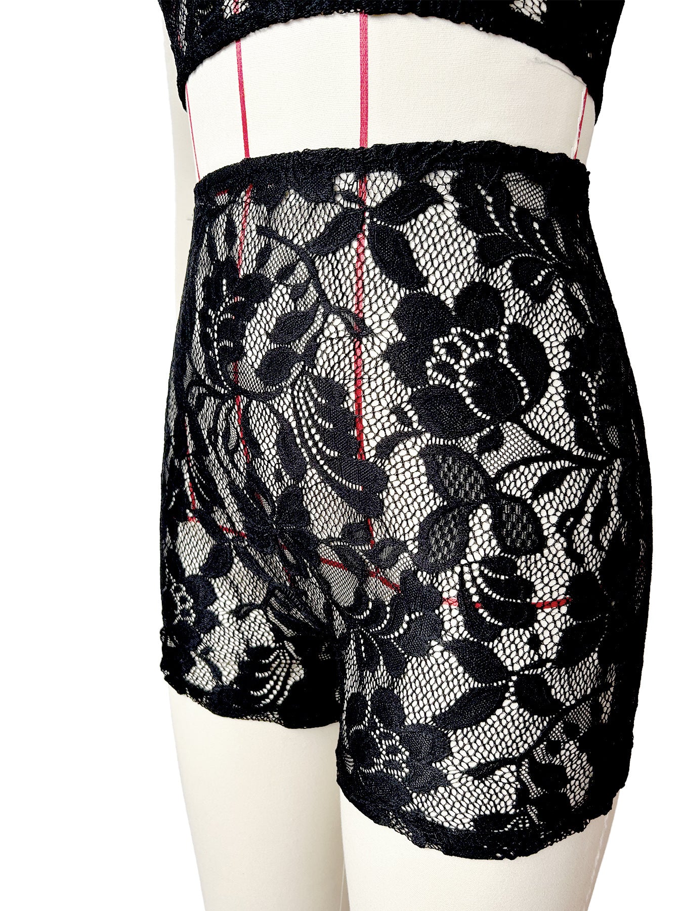 Women Sexy Lace Strapless Top and Shorts Two-piece Set 12