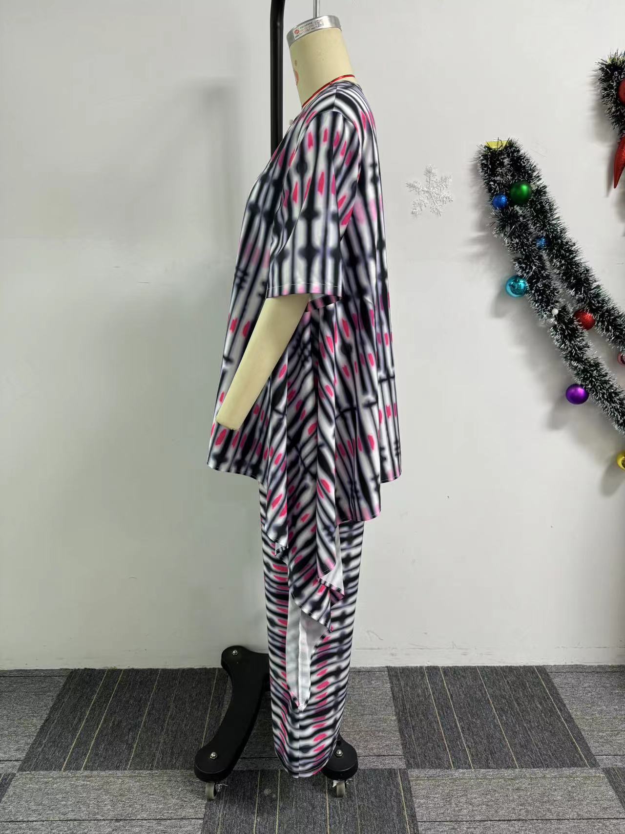 Women printed irregular Top and wide-leg Pant two-piece set 7