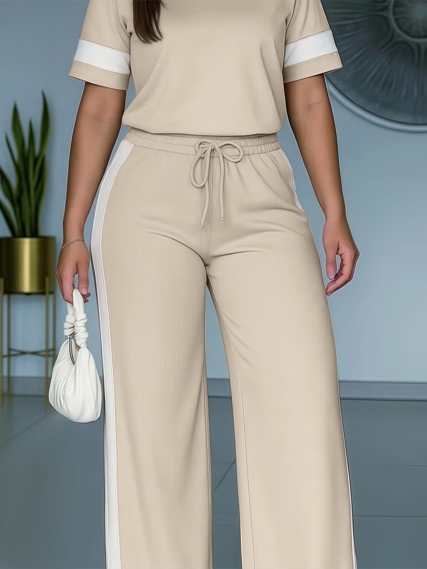 Casual Sporty Women's Fashion Short Sleeve Two Piece Pants Set 7