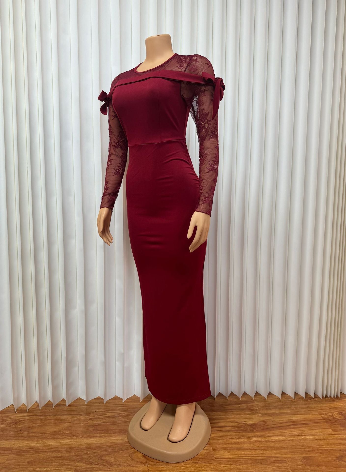 Solid Round Neck Sexy Lace Patchwork Sheer Slit Evening Dress for Women 9