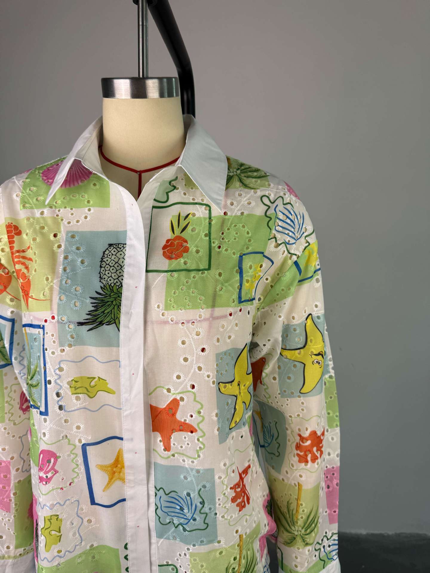 Women Summer Print Hollow Turndown Collar Long Sleeve Shirt and Shorts Casual Two-piece Set 8