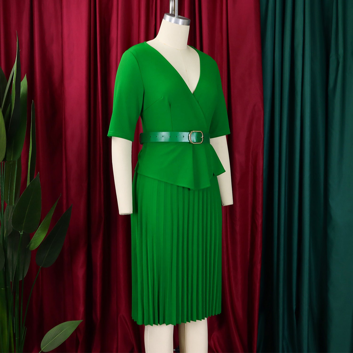 Plus Size Women v-neck pleated African dress 20