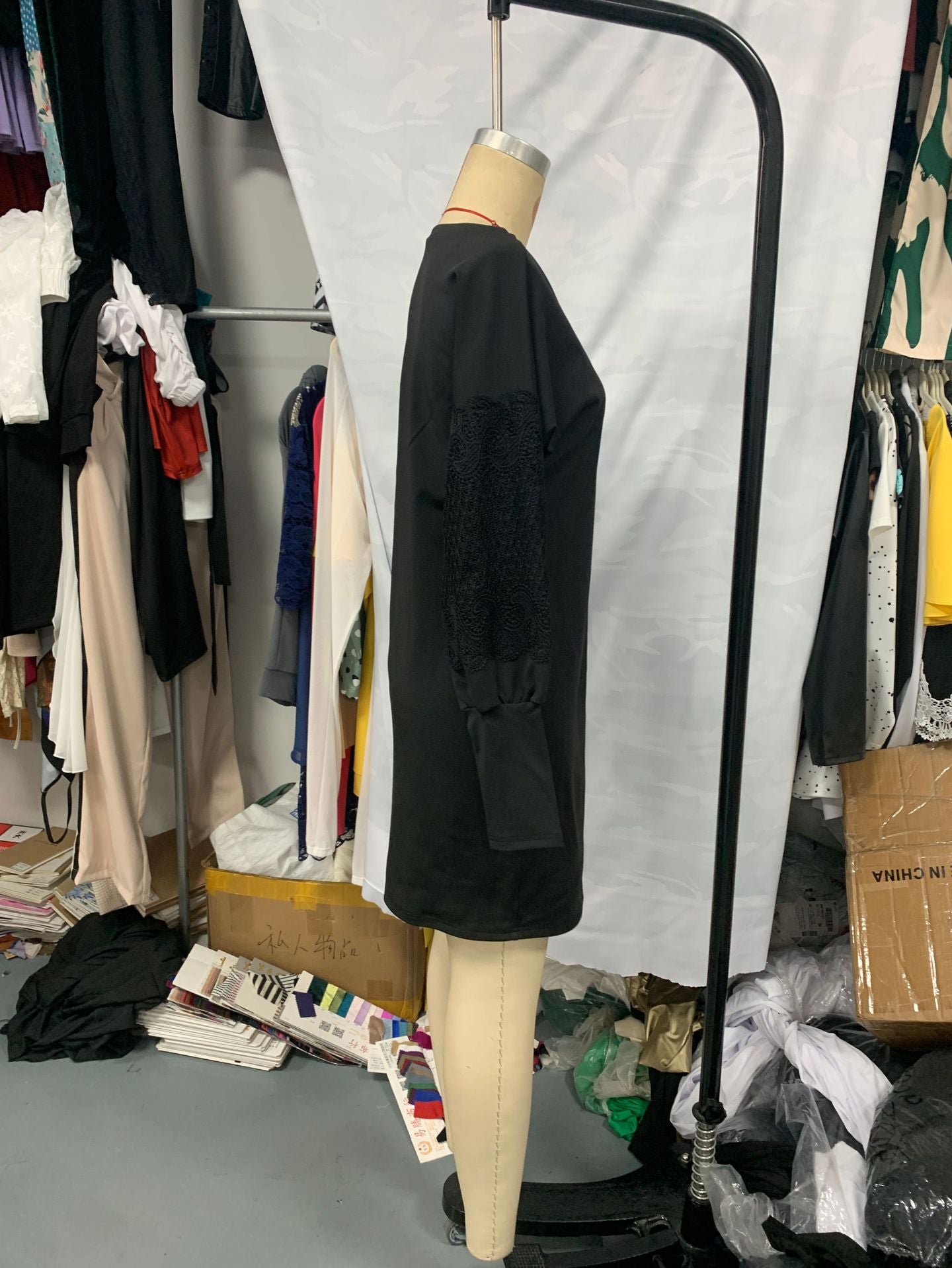 Women long sleeve lace Patchwork V-neck dress 9