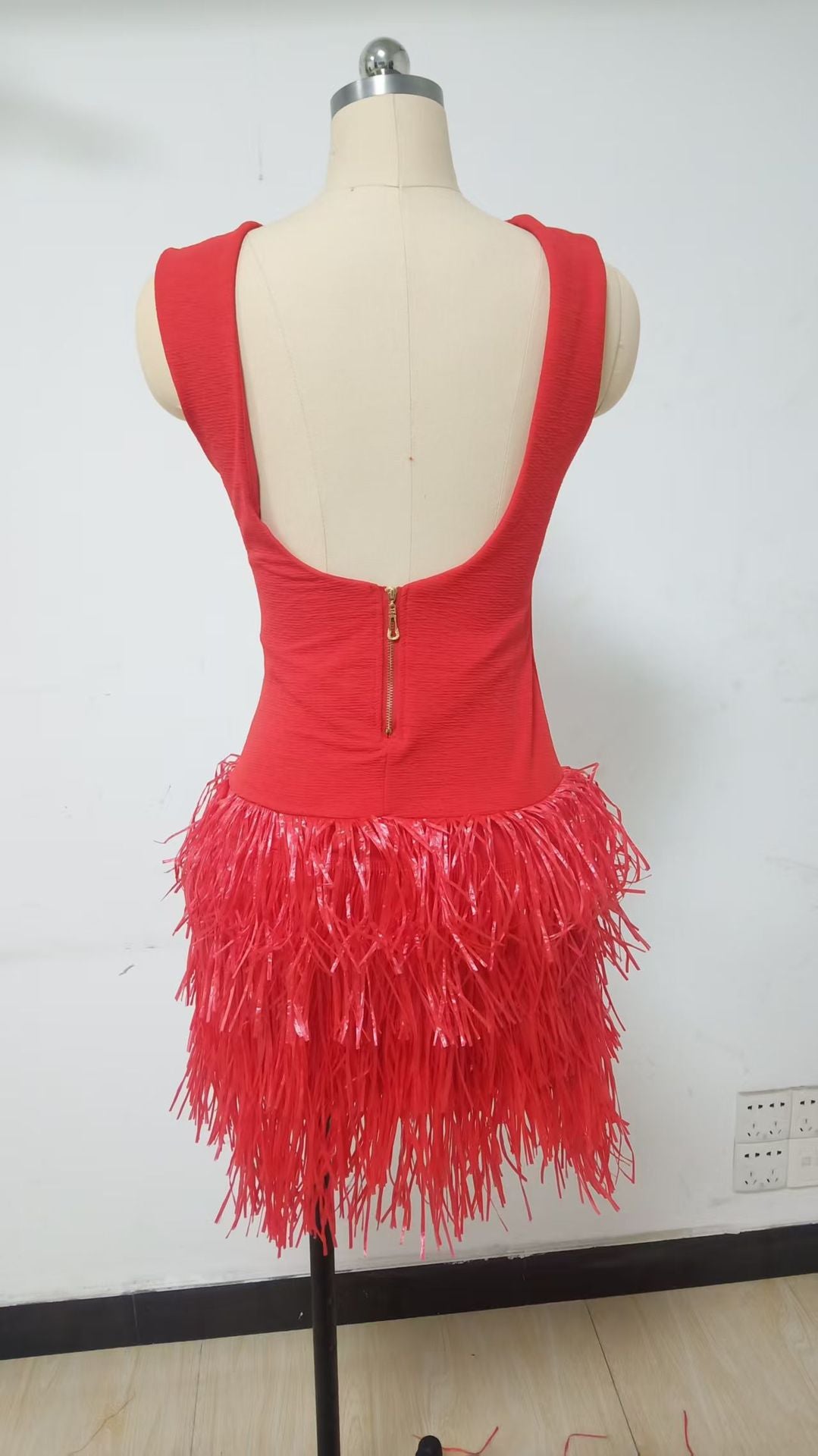 Round Neck Sleeveless Fashionable Ladies Tassel Short Party Dress 11