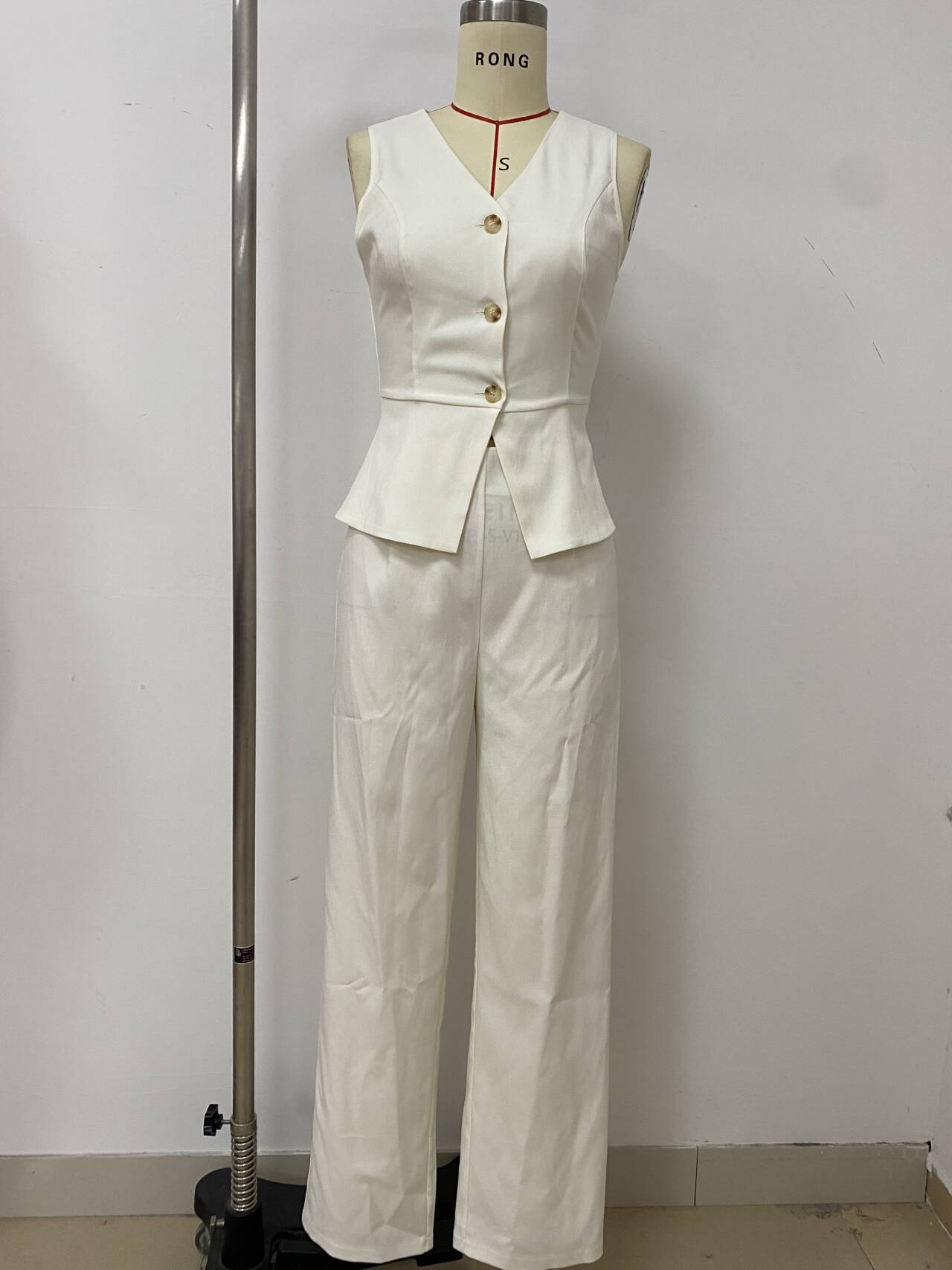 Summer Solid V-Neck Sleeveless Slim Vest High-Waist Trousers Two-Piece Set 10