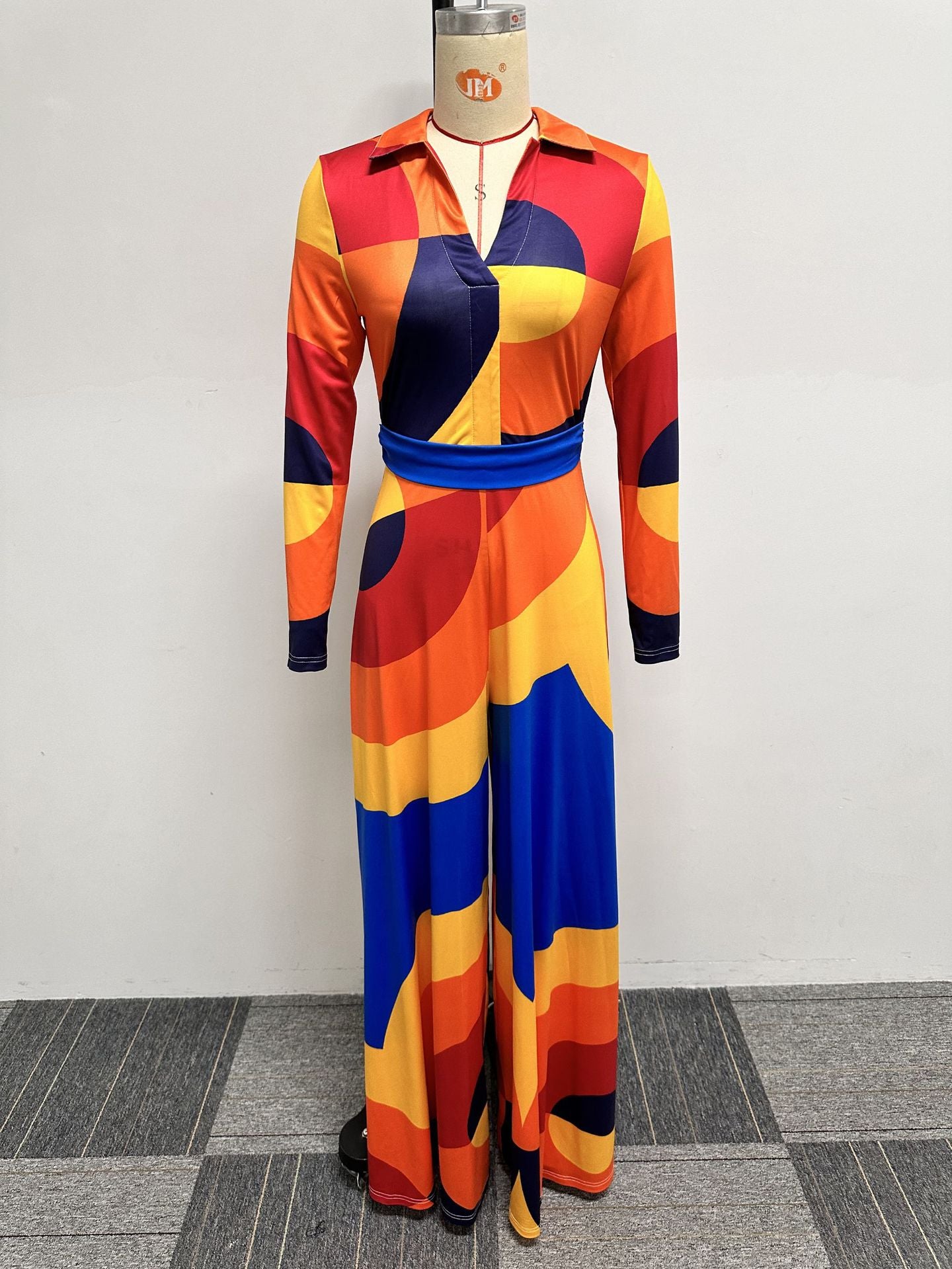 Sexy Slim Deep V Printed Wide Leg Turndown Collar Slim Waist Long Sleeve Jumpsuit 10