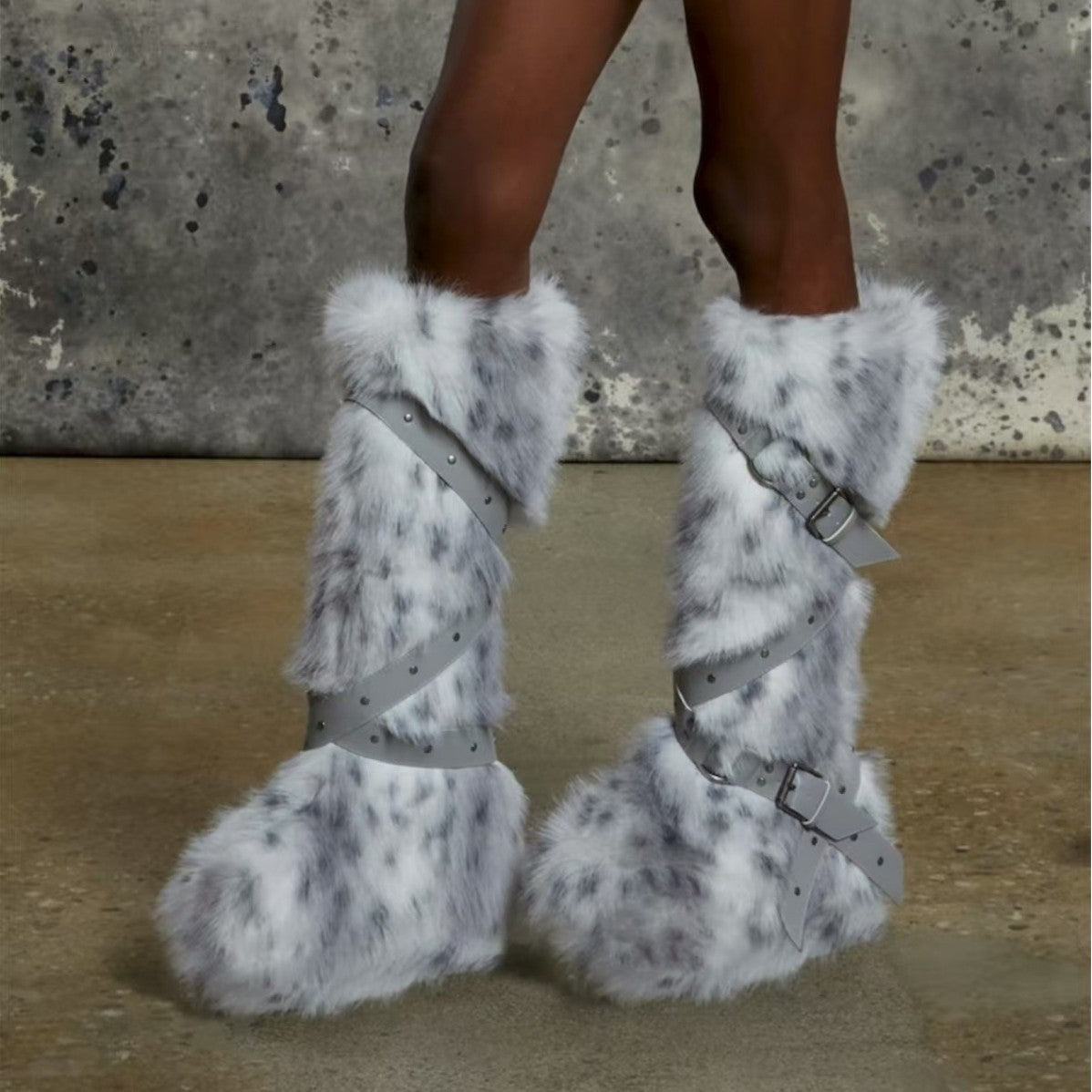 Leopard Print High Top Lace-Up Furry Boots Women Fleece-Lined Studded Thick Sole Snow Boots 7