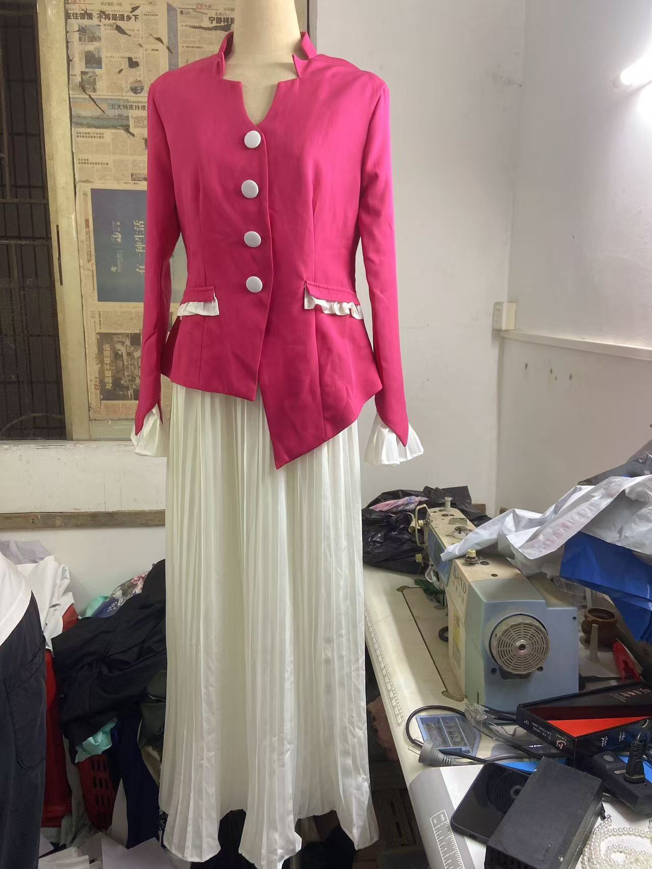 Plus Size Women Bell Bottom sleeves Top and pleated Skirt two-piece set 7