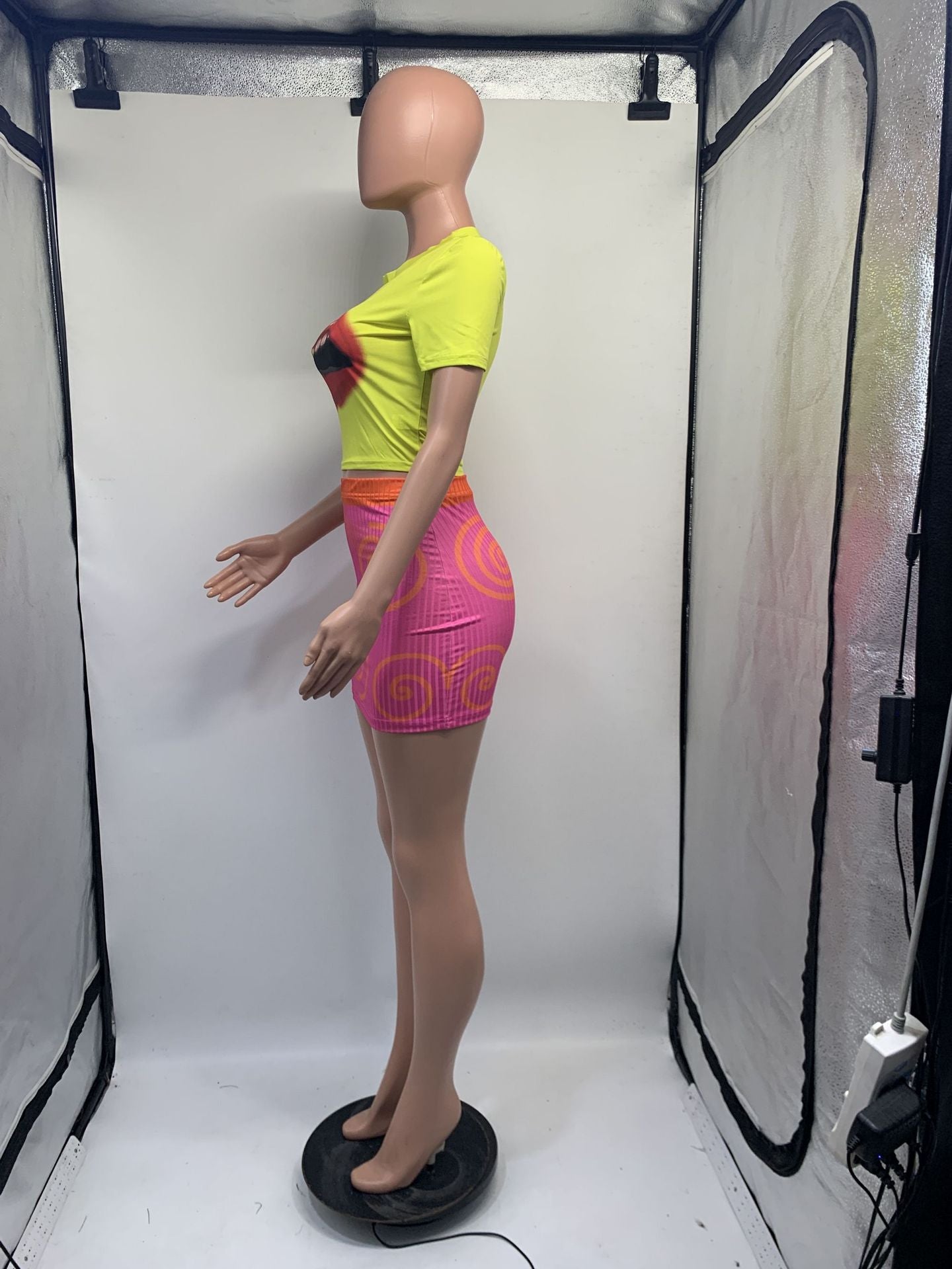 Summer Sexy Tight Fitting Modern Mouth Print Skirt Set 8