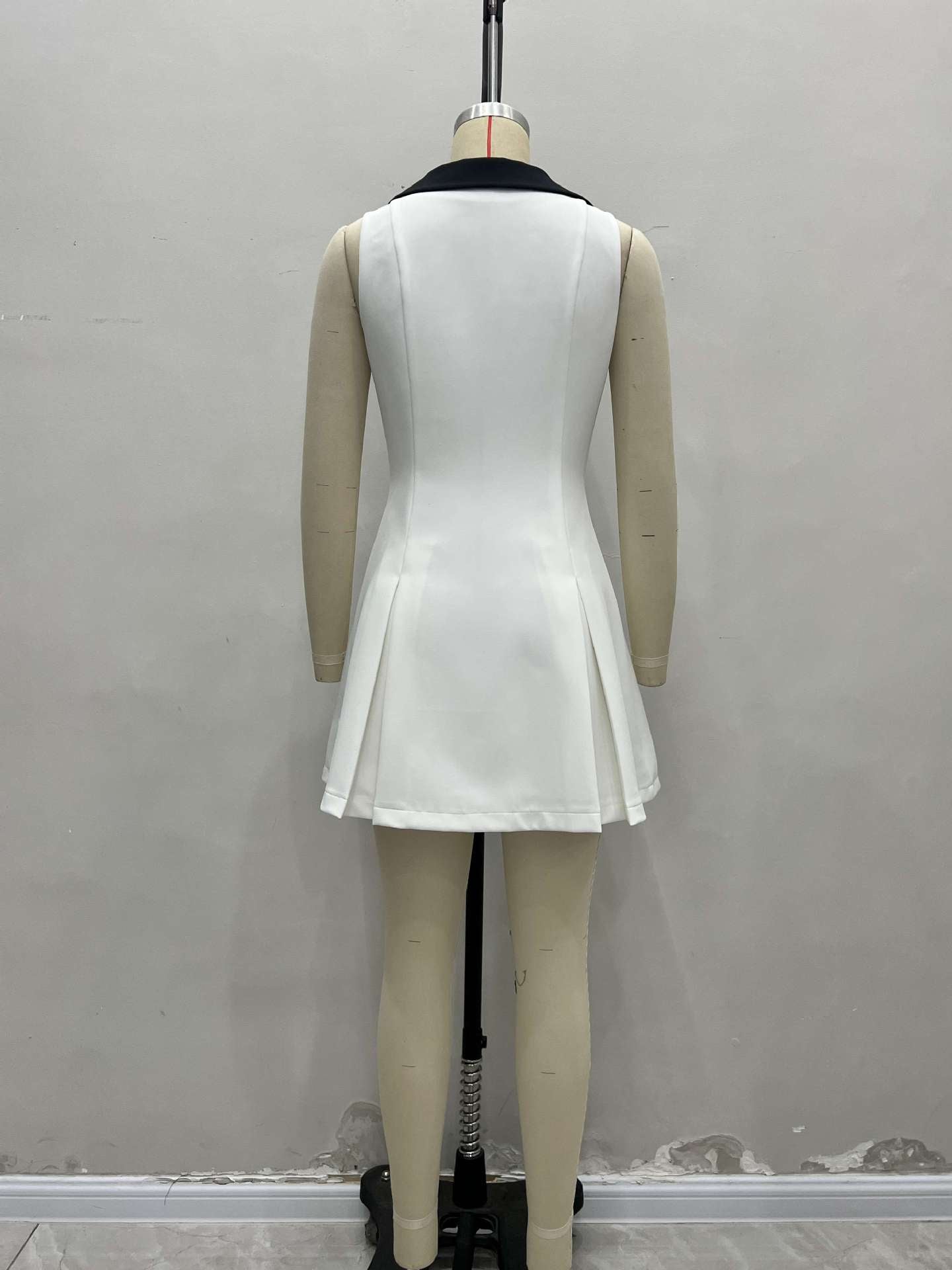 Turndown Collar Metal Button Sleeveless Chic Slim Waist Mini Dress 6