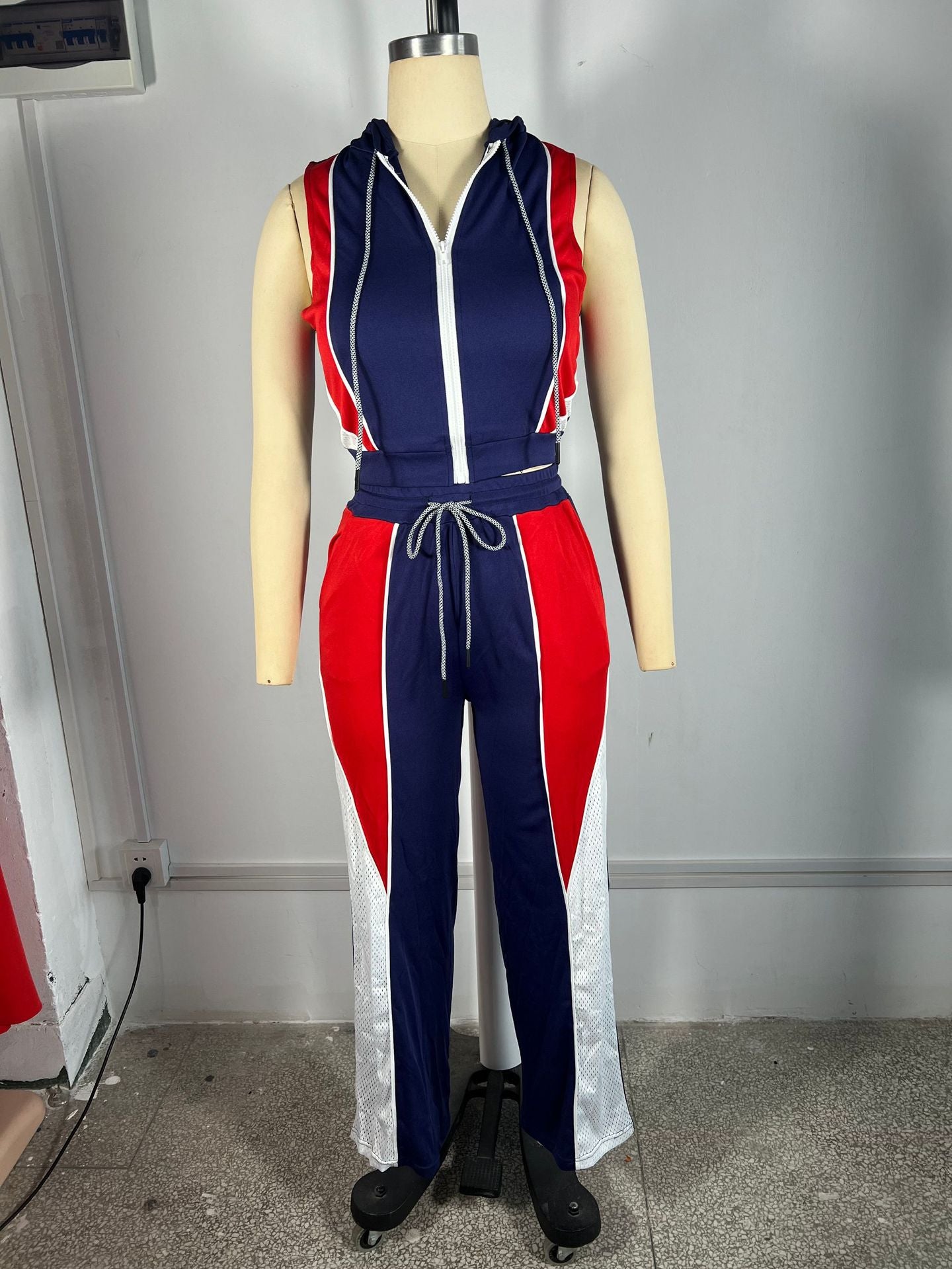 Women Patchwork hooded sleeveless top and trousers two-piece set 6