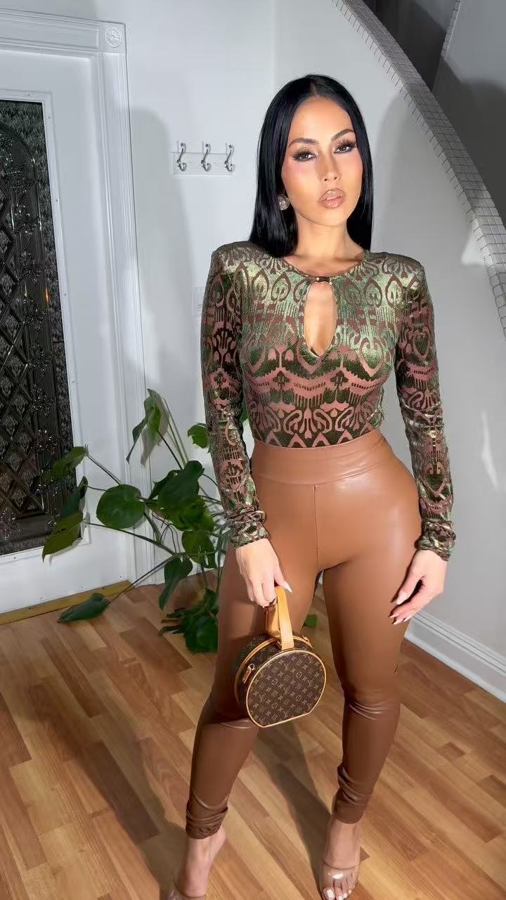 Women's round neck long sleeve sexy leopard print Top high waist slim leather pants Two Piece Set 3