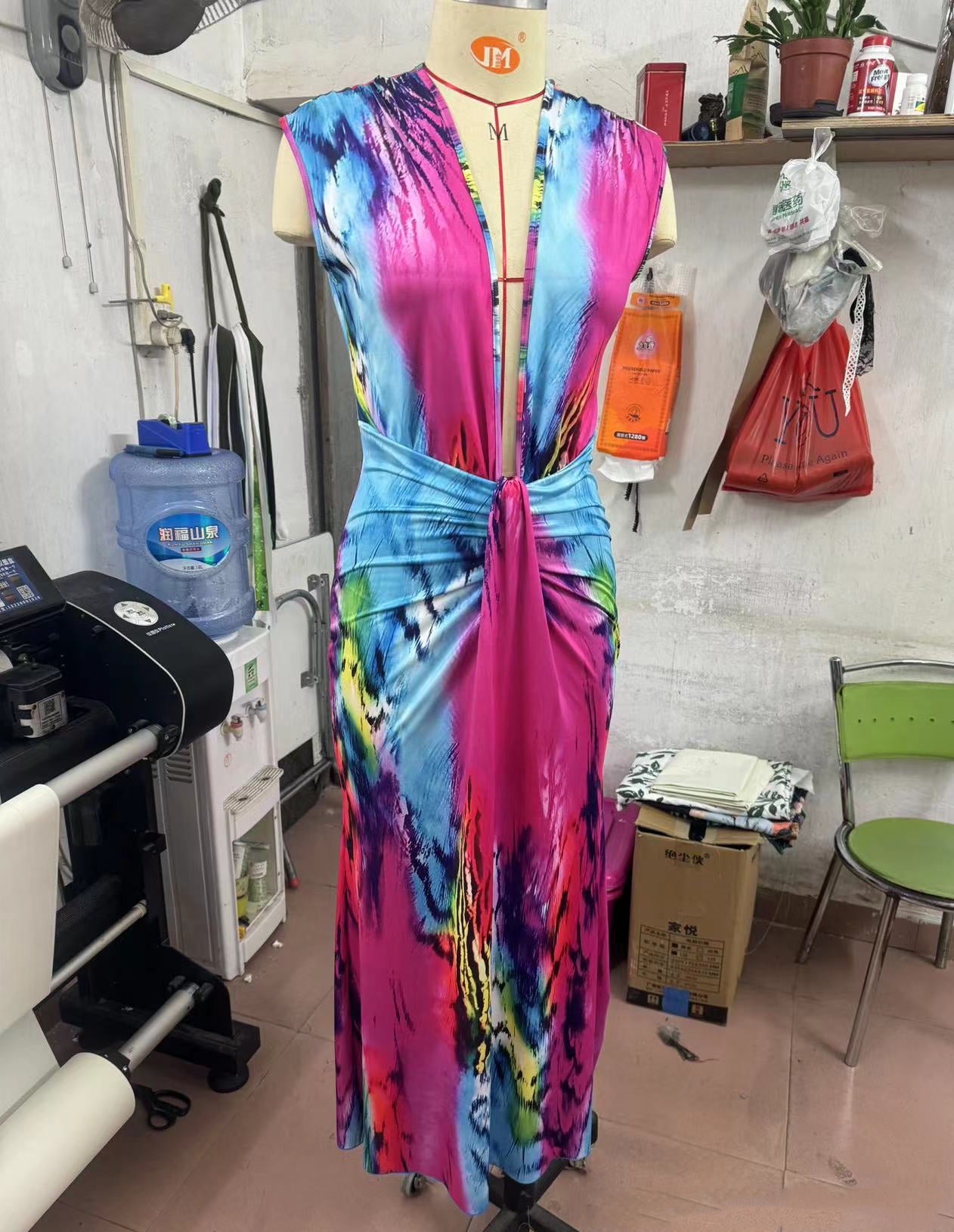 Spring Printed V-Neck Sleeveless Casual Pleated Long Dress 7