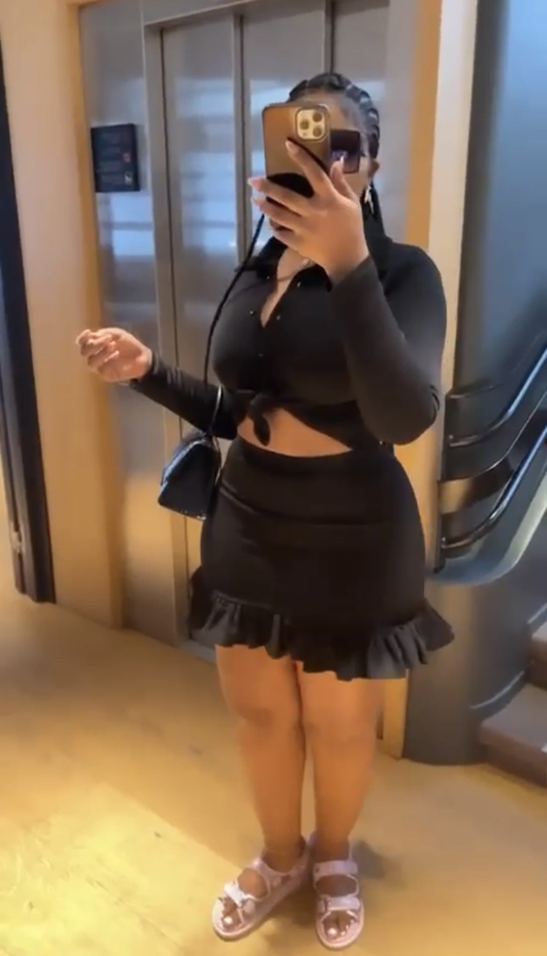 Women Turndown Collar Lace Long Sleeve Top and Ruffle Skirt Two-piece Set 4