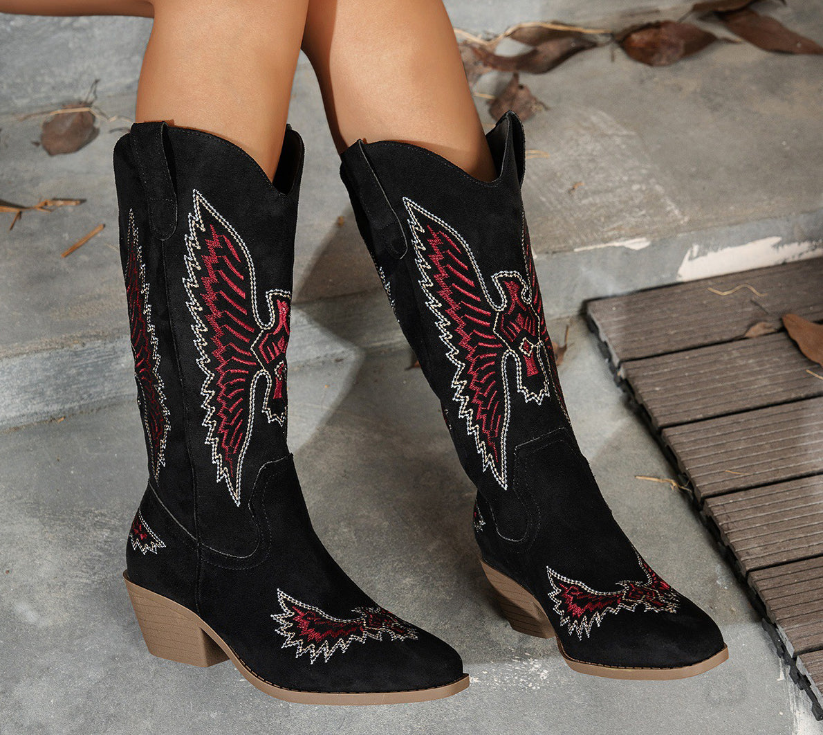 Women's Fashion Autumn Winter Mid Heel Round Toe Plus Size Embroidered Leather Boots 4