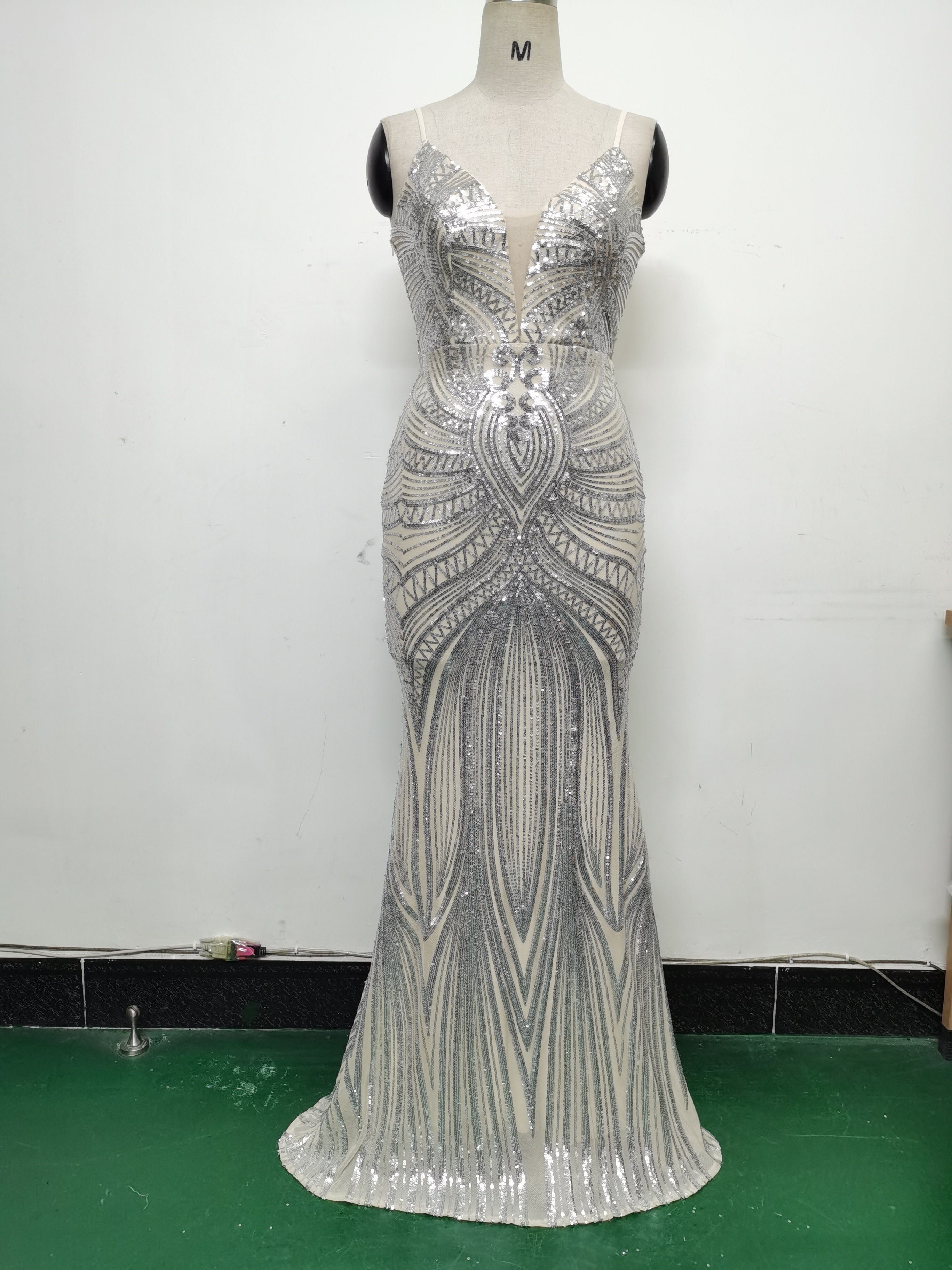 Long Sequins Plus Size Costume Formal Party Evening Dress 24