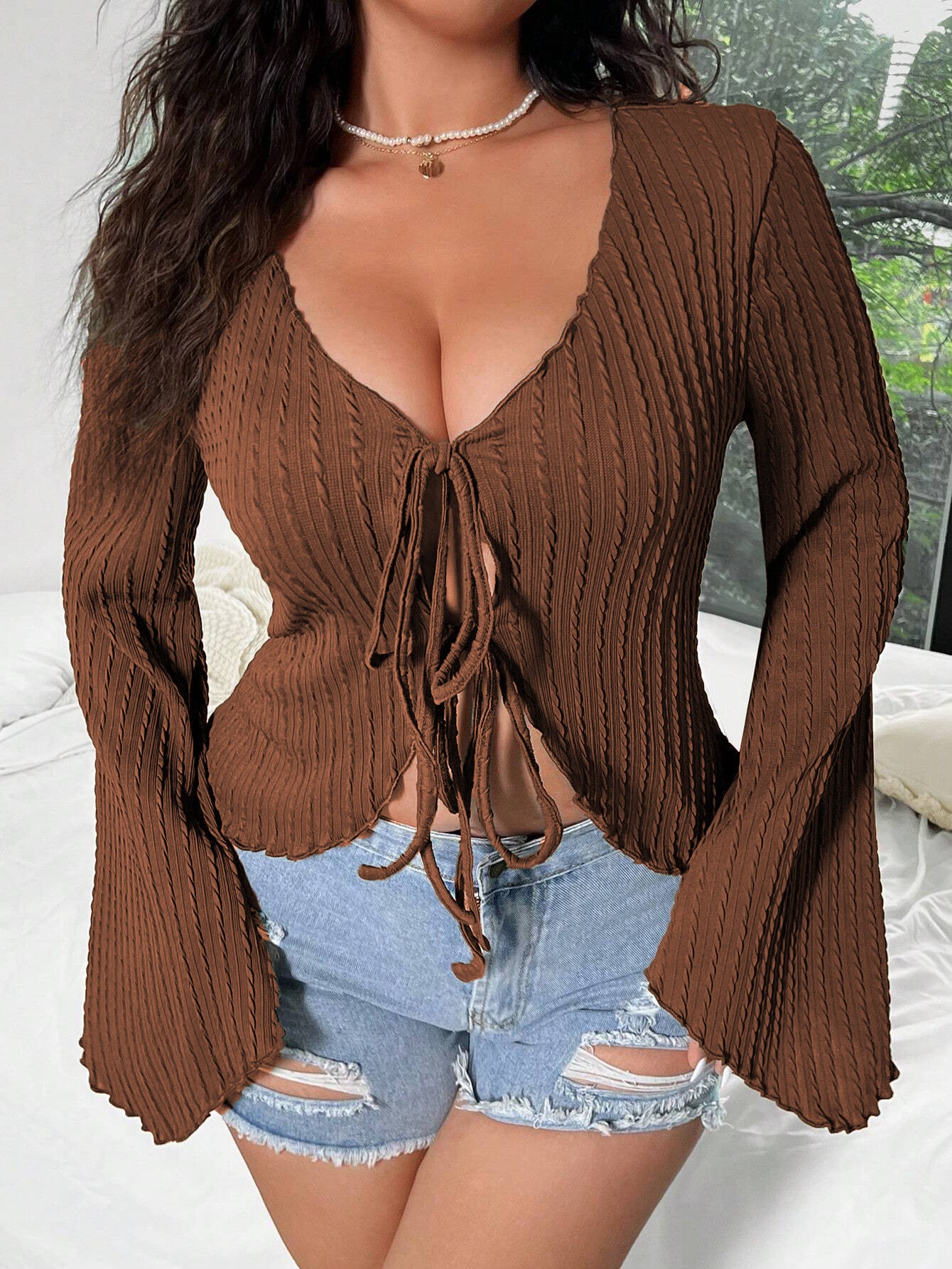 Autumn And Winter Plus Size Women's Sexy V-Neck Bell Bottom Sleeve Slim Lace-Up V-Neck Top 3