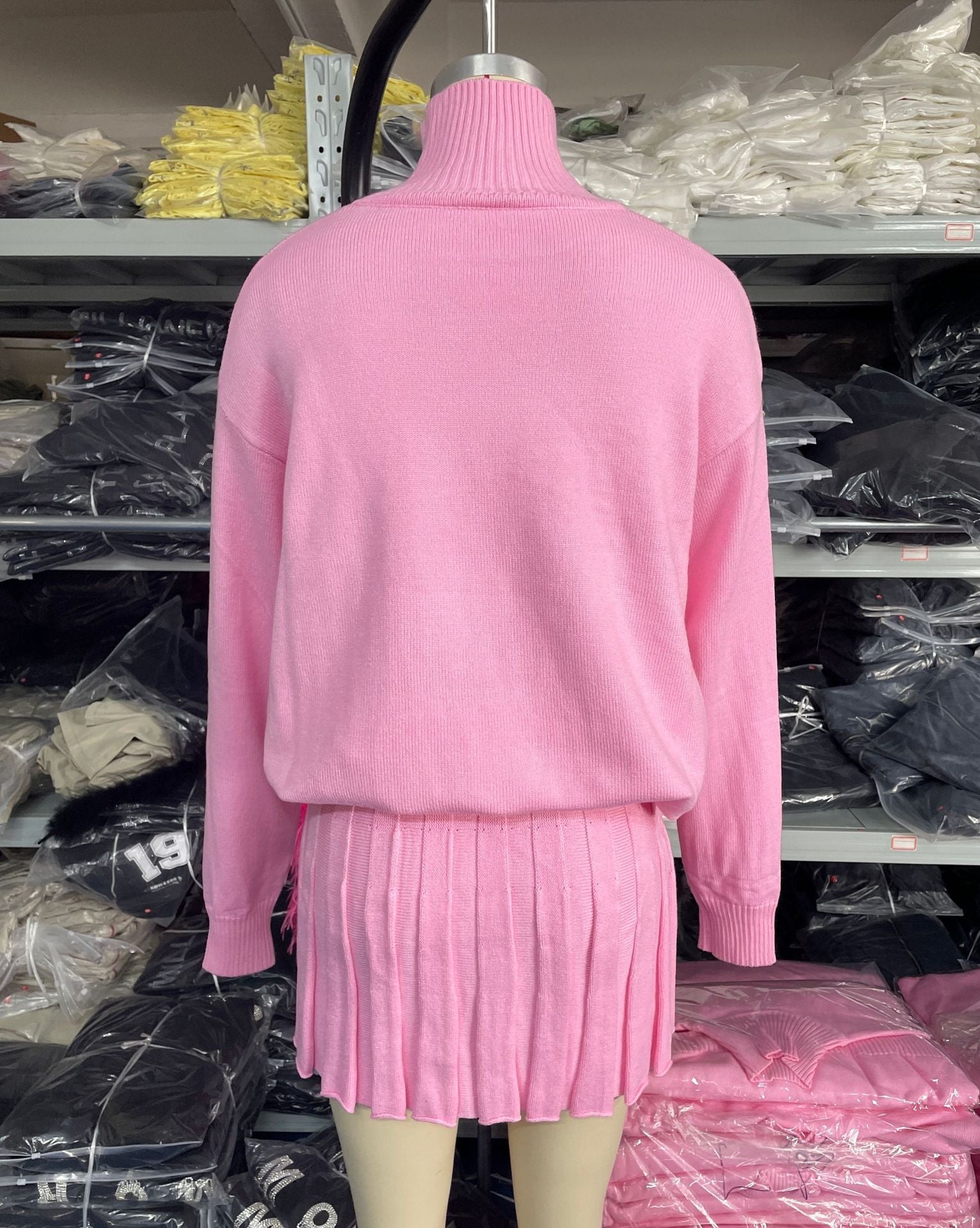 College Style Outfit Solid Color Turtleneck Knitting Long-Sleeved Top Pleated Skirt Two-Piece Set 10