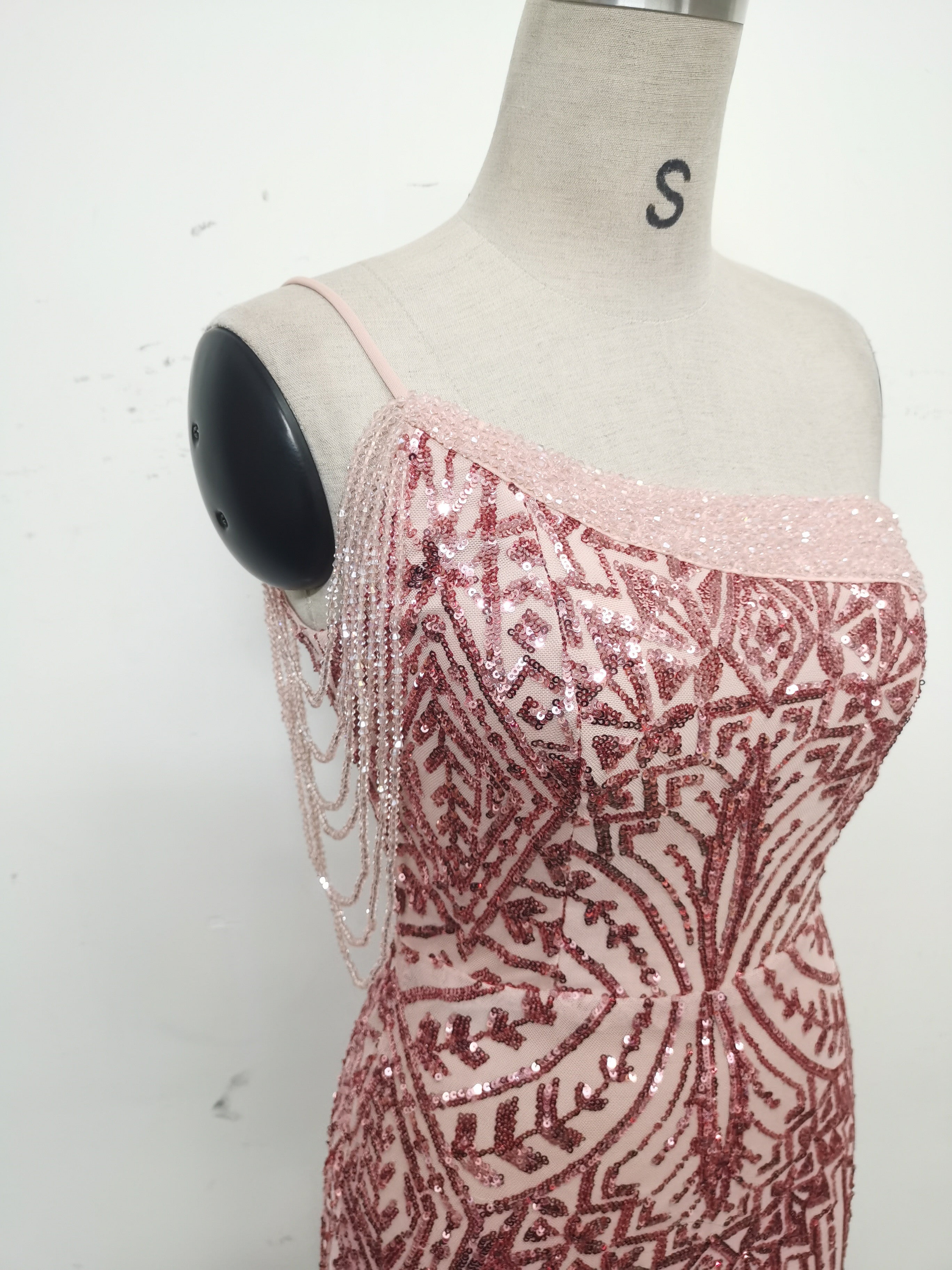 Women gift-ordered sequined mesh evening dress 41