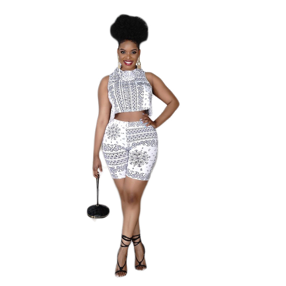 Women Printed Top and Printed Shorts Two-piece Set with Mask 7