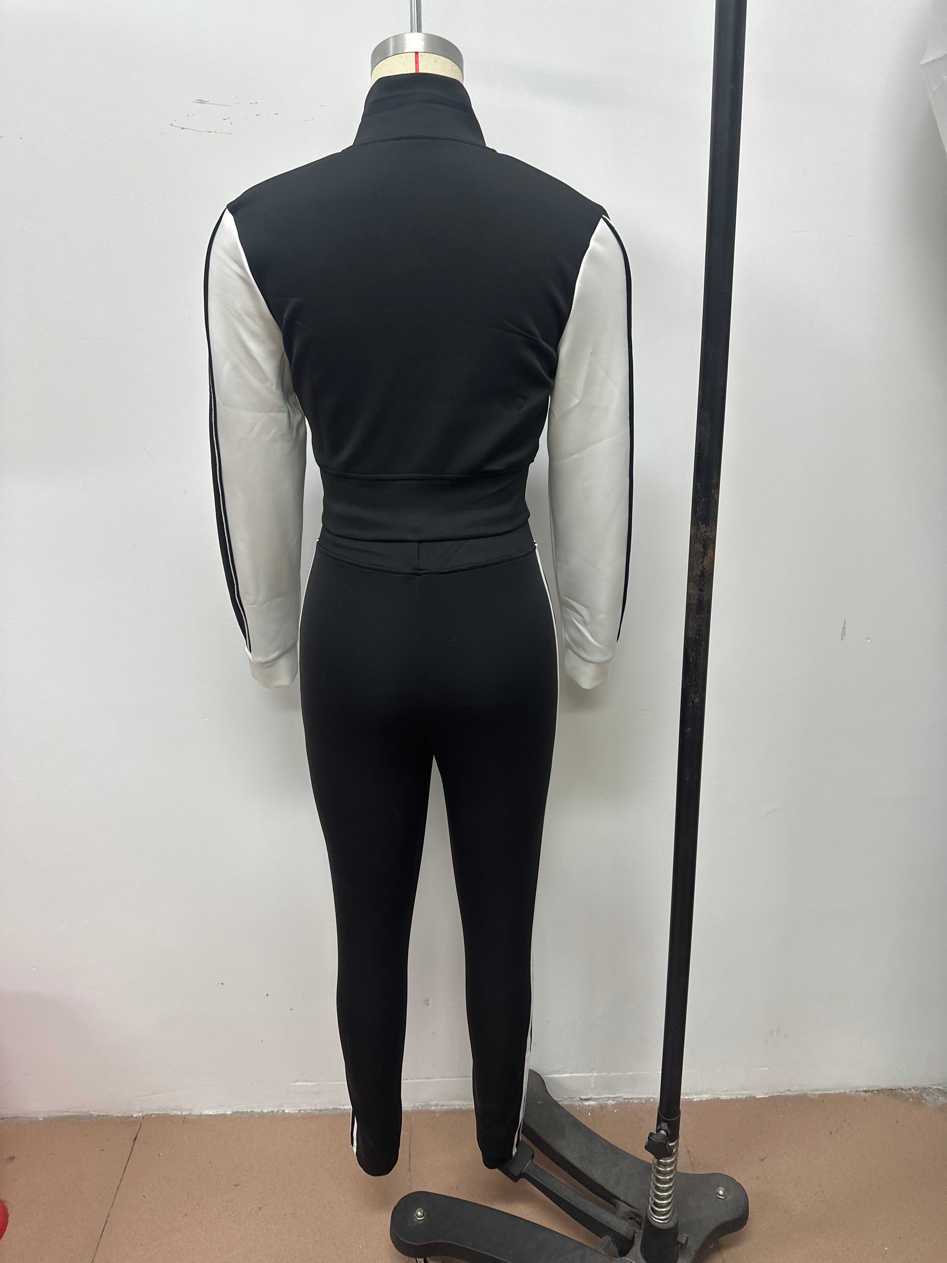 Fashionable Contrast Crop Sports Casual Two Piece Pants Set 5