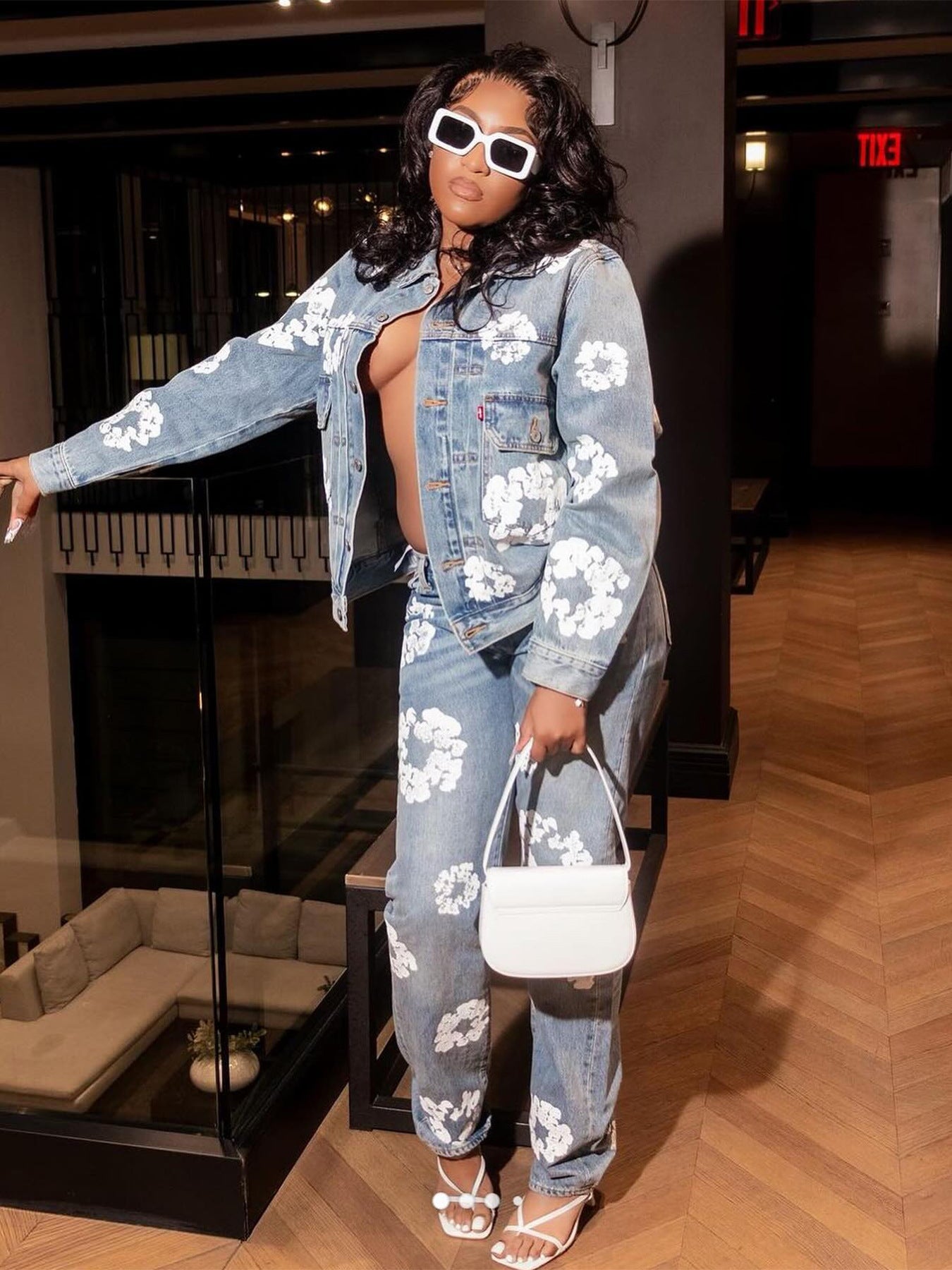 Fashionable Women's Clothing Style Street Fashion Print Denim Jackets 5