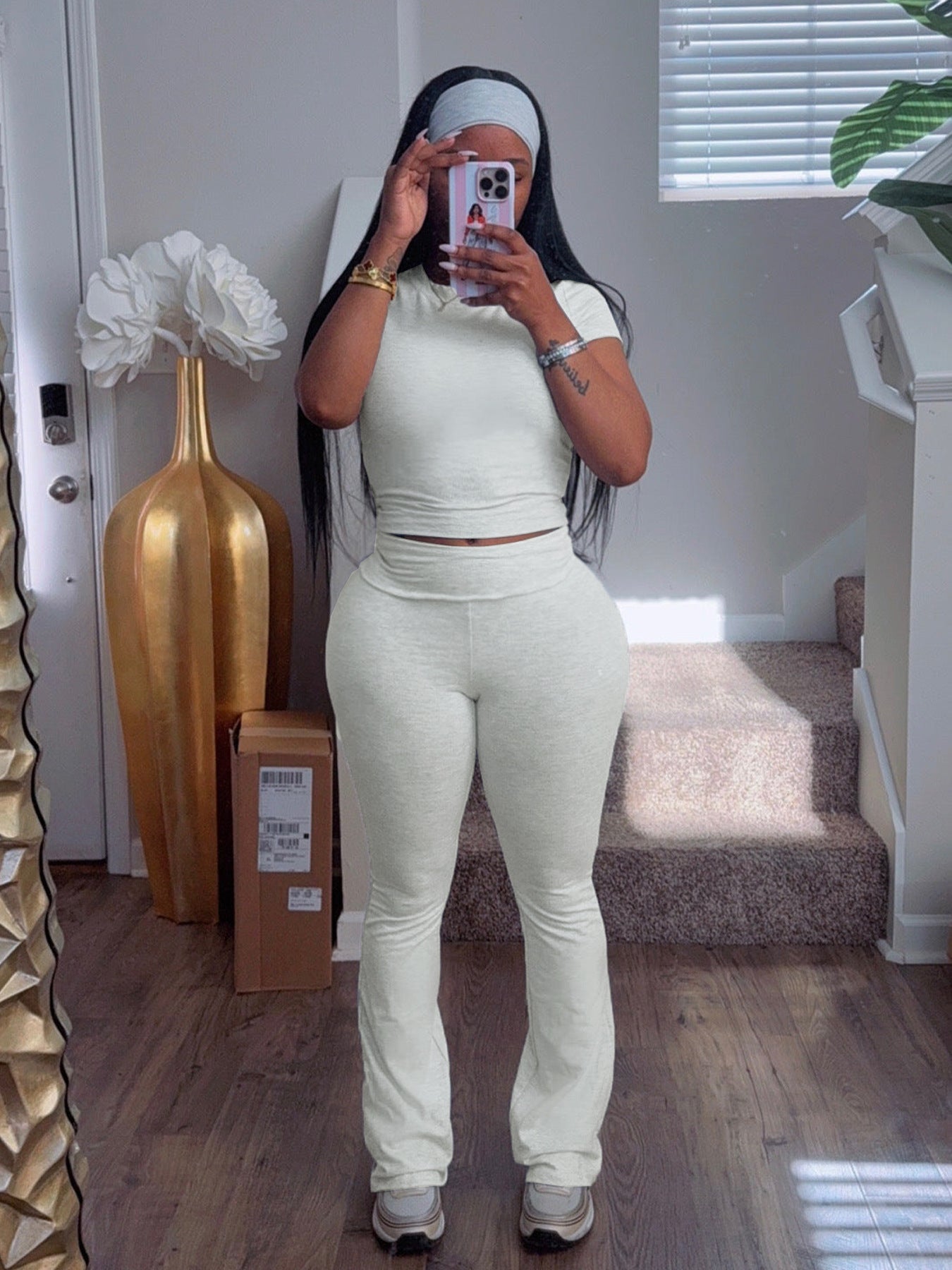 Women Casual with Headband Round Neck T-Shirt and Bell Bottom Pants Two-Piece Set 3