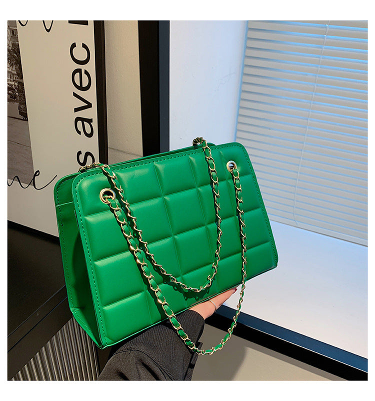 Women Retro Chain Solid Shoulder Bag 36