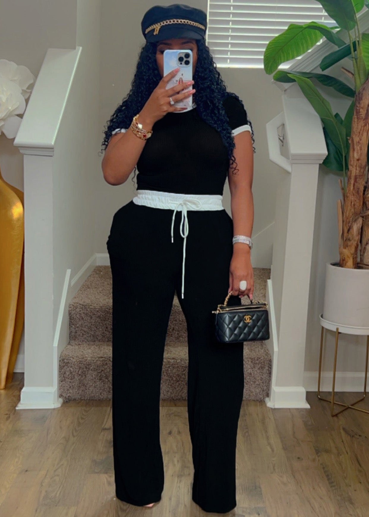 Women's Casual Street Contrast Color Round Neck Short Sleeve Two Piece Pants Set