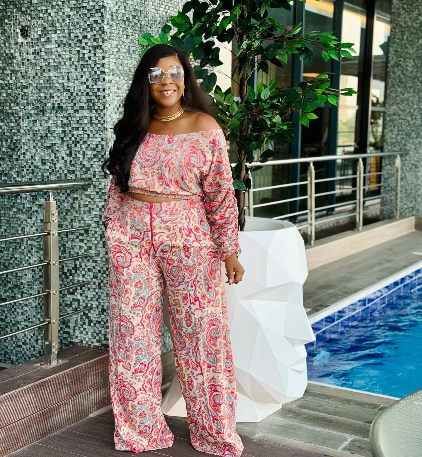 Women Sexy Printed Loose Off Shoulder Elastic Pleated Long Sleeve Top and Wide Leg Pants Two-piece Set