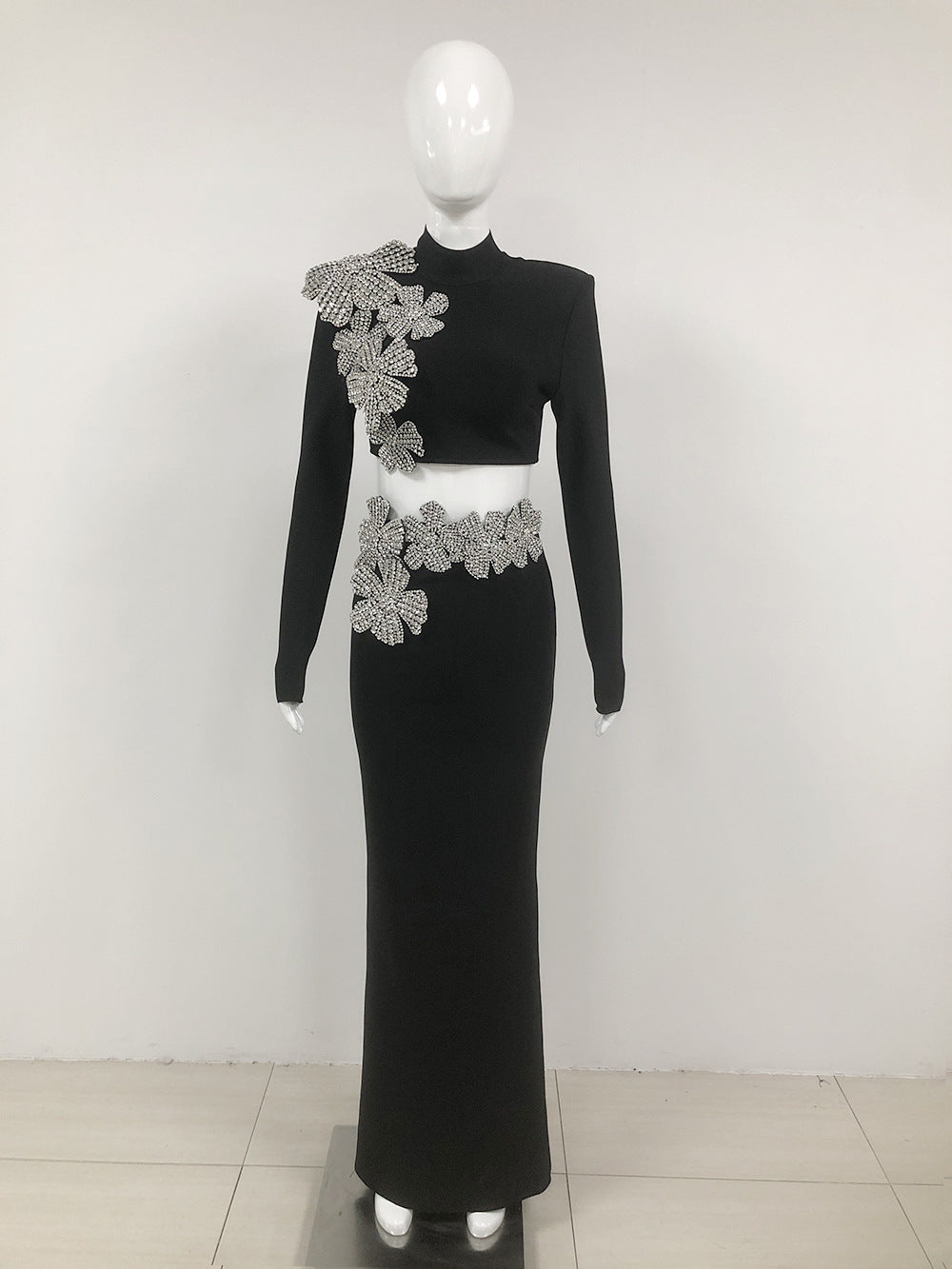 Women Sexy Elegant Beaded Long Sleeve Top and Long SkirtTwo Piece Set 4