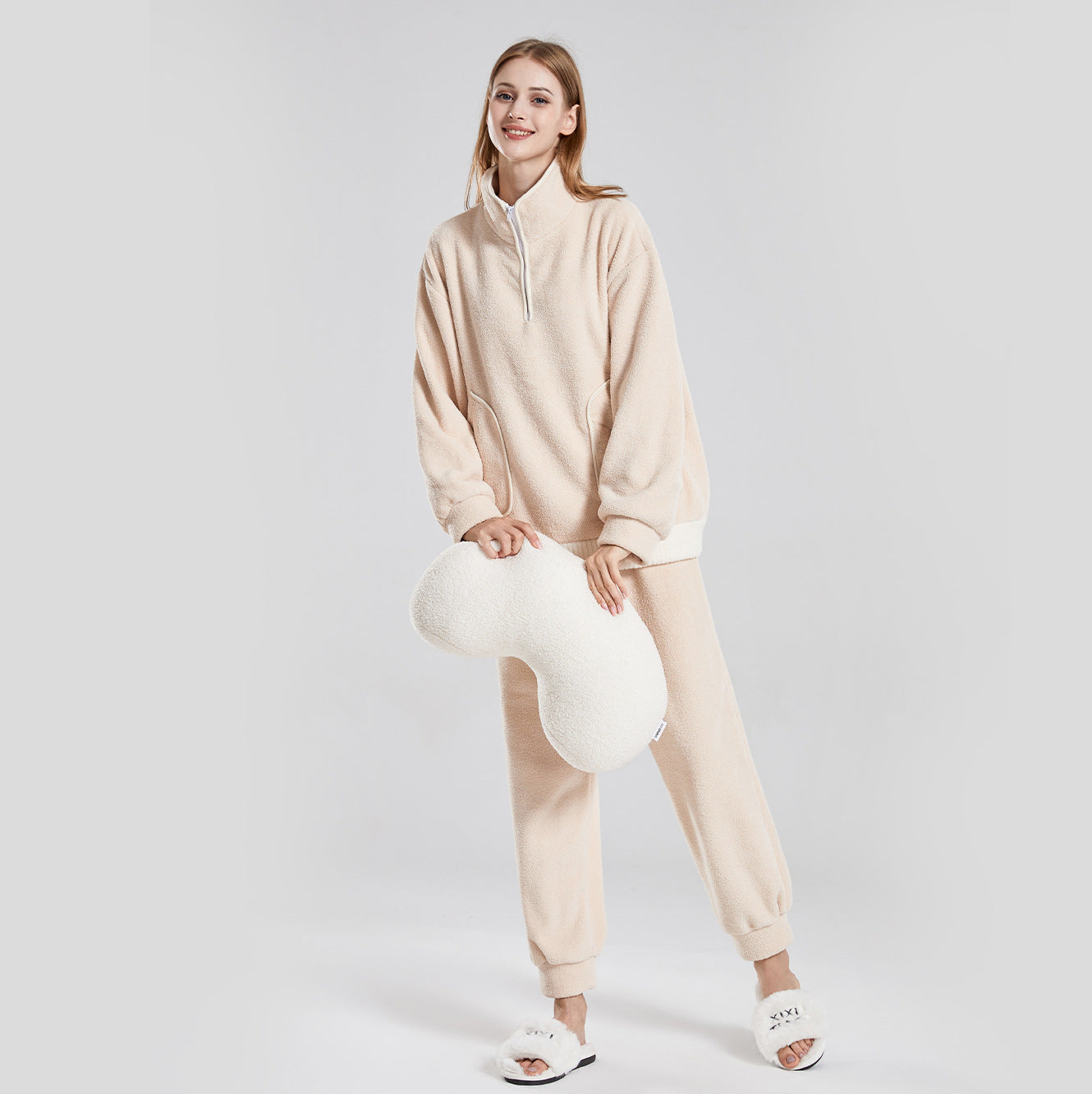 autumn and winter outdoor wear pullover couple home clothesvelvet pajamas for men and women 4