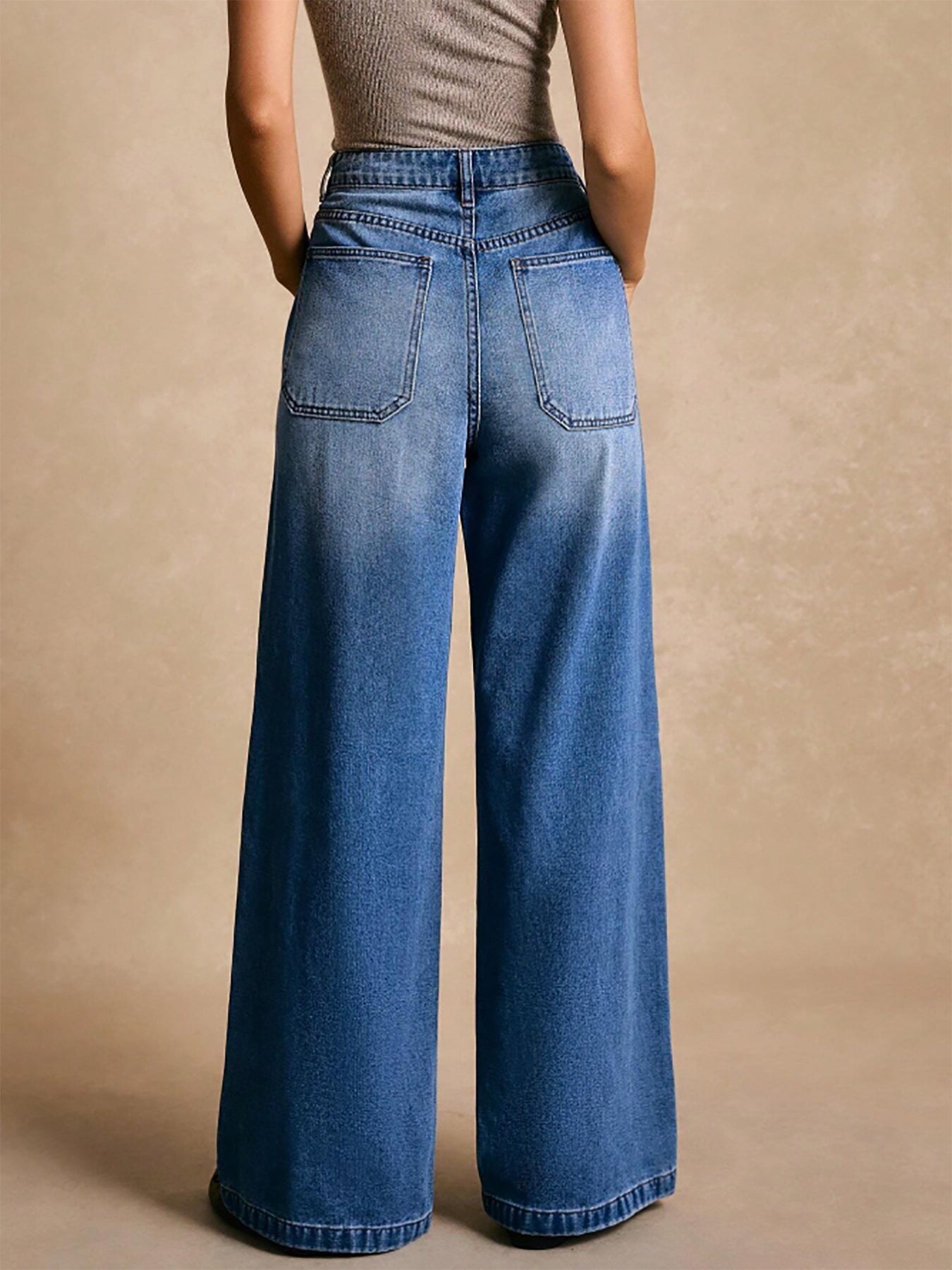 Women Riveted Pocket Washed Denim Pants