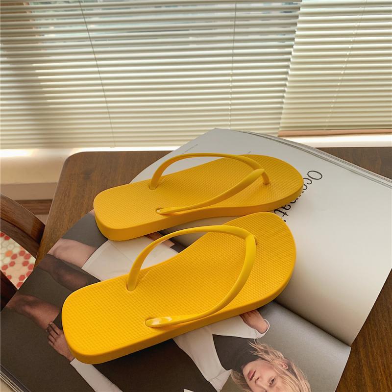 Summer Flat Flip-Flops Female Couple Simple Solid Color Clip-On Beach Slippers Summer 4