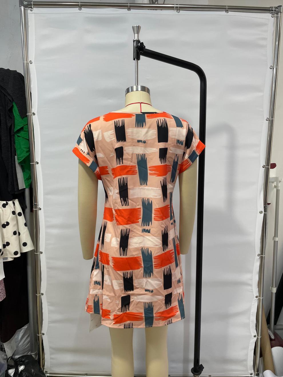 Women Summer Short-sleeved Printed Bat Sleeves Round Neck Dress 8