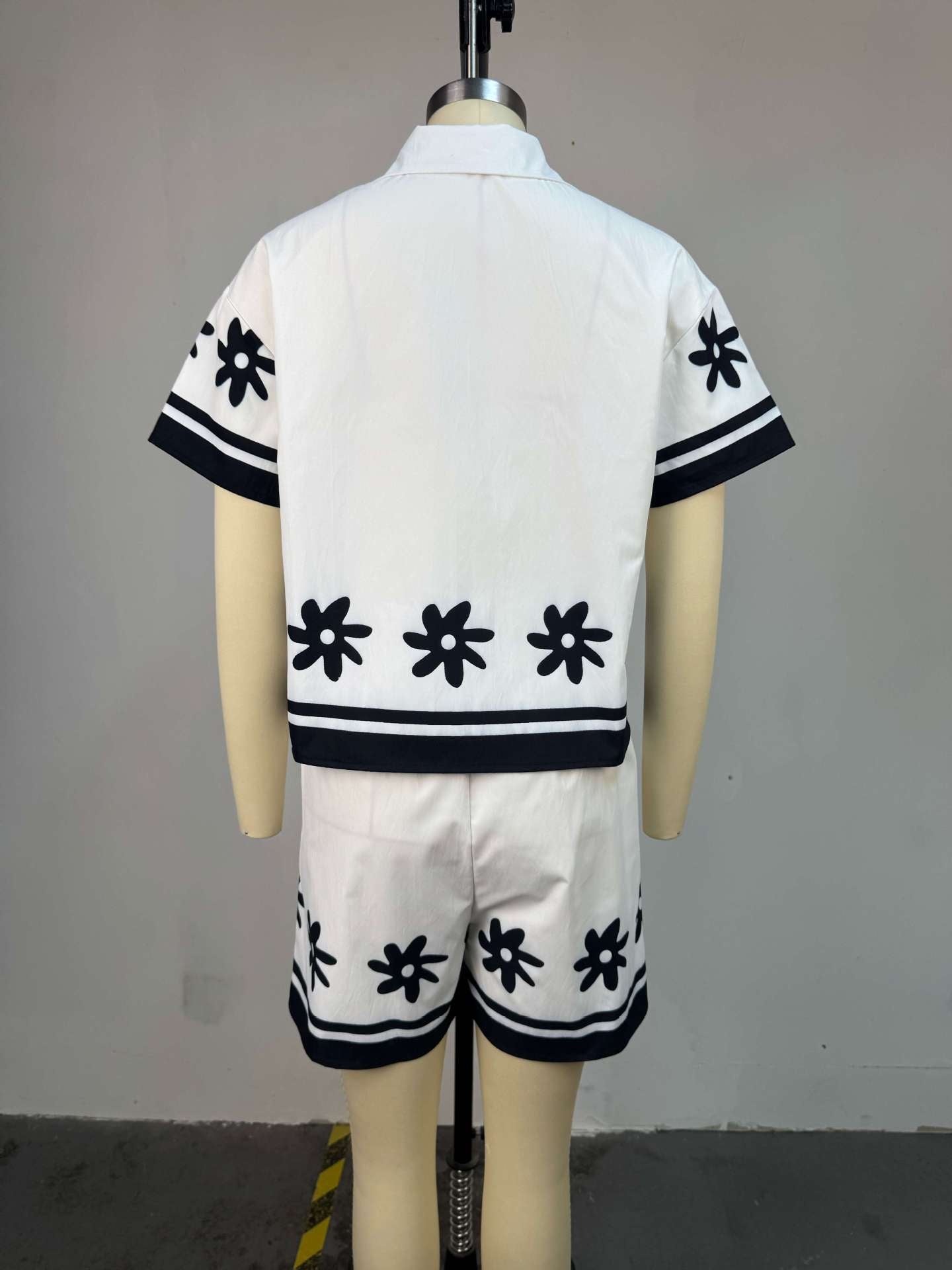 Summer Women's Fashion Turn-Down Collar Color-Block Printed Shirt & Wide-Leg Shorts Casual Set