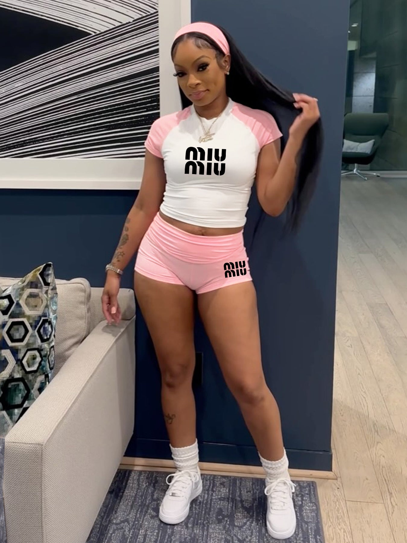 Women street raglan contrast short-sleeved top and shorts casual sports set 4