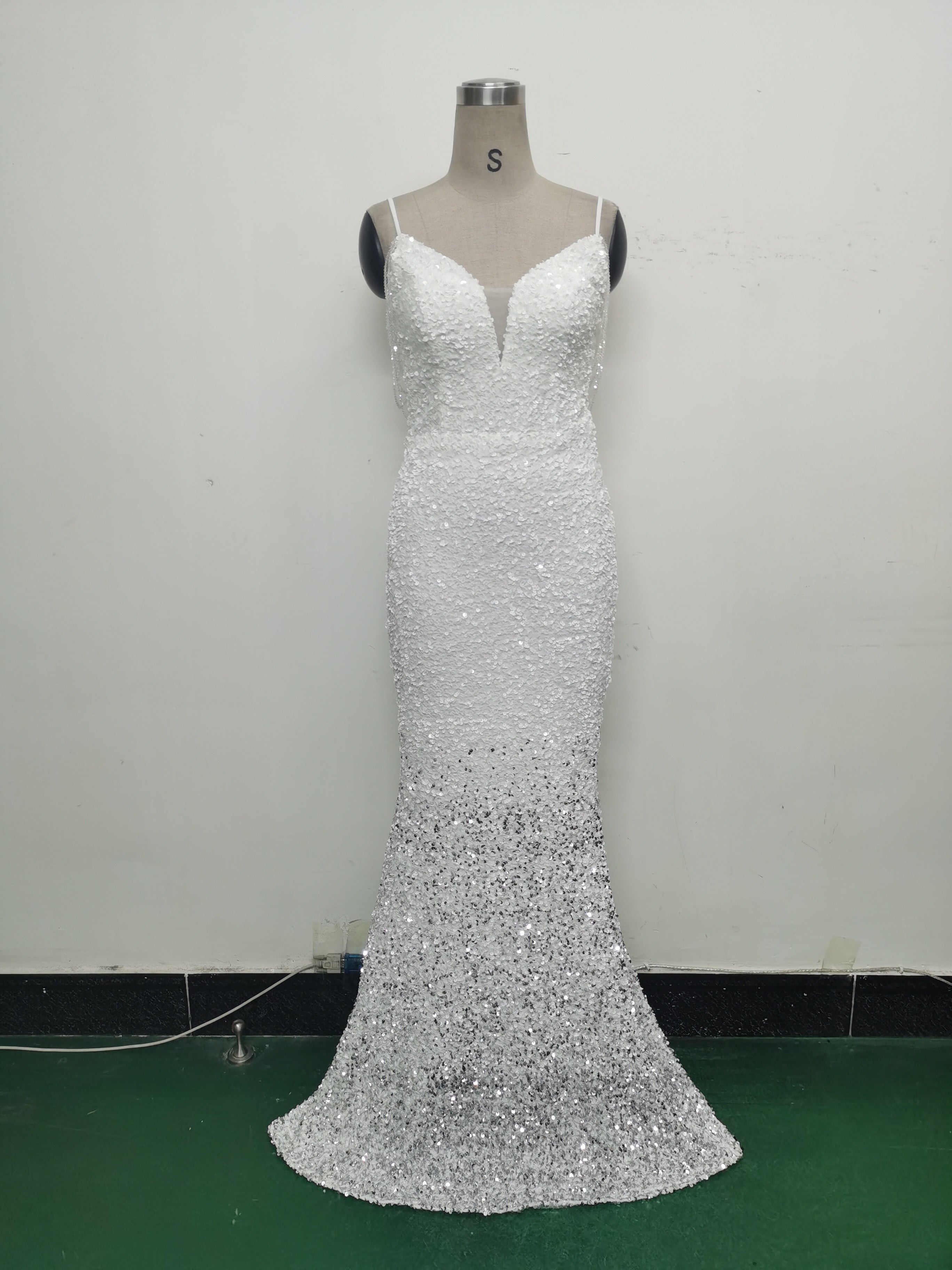 Gradient Sequins Sexy Strap Evening Dress 29