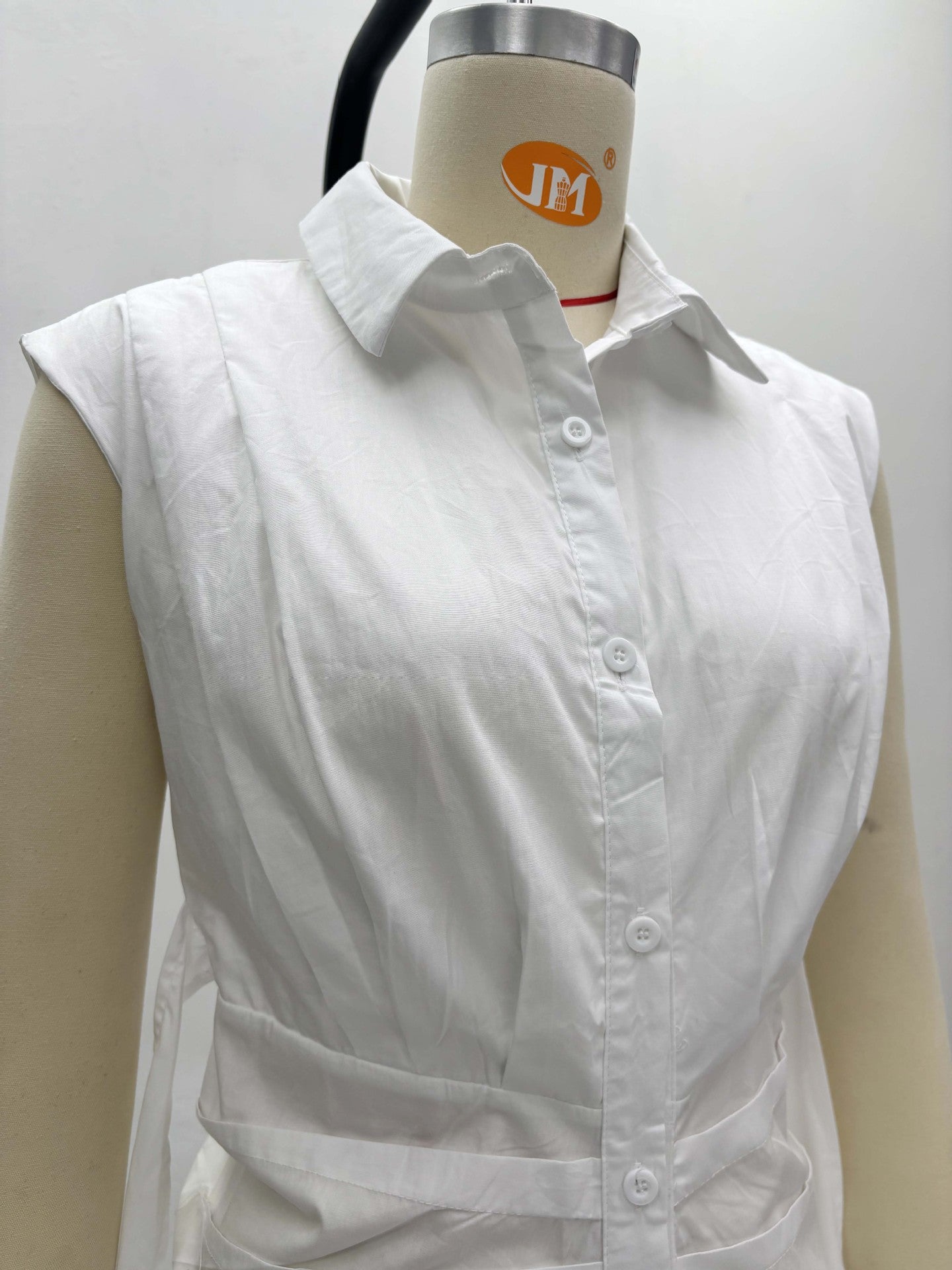 African Women scheming pleated sleeveless single-breasted maxi dress 14