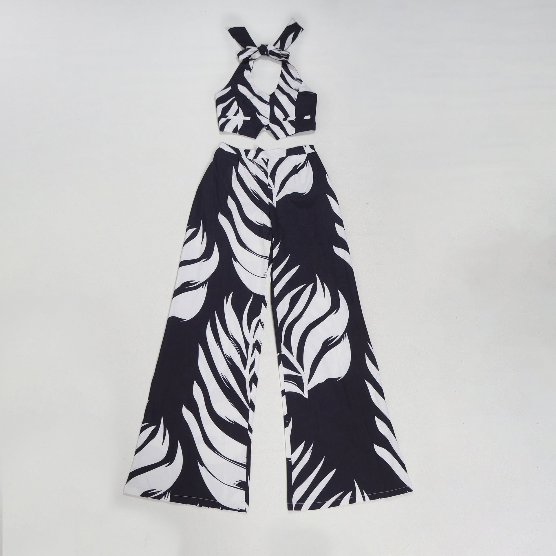 Women Printed Halter Neck Top and Wide-leg Pants Two-piece Set 14