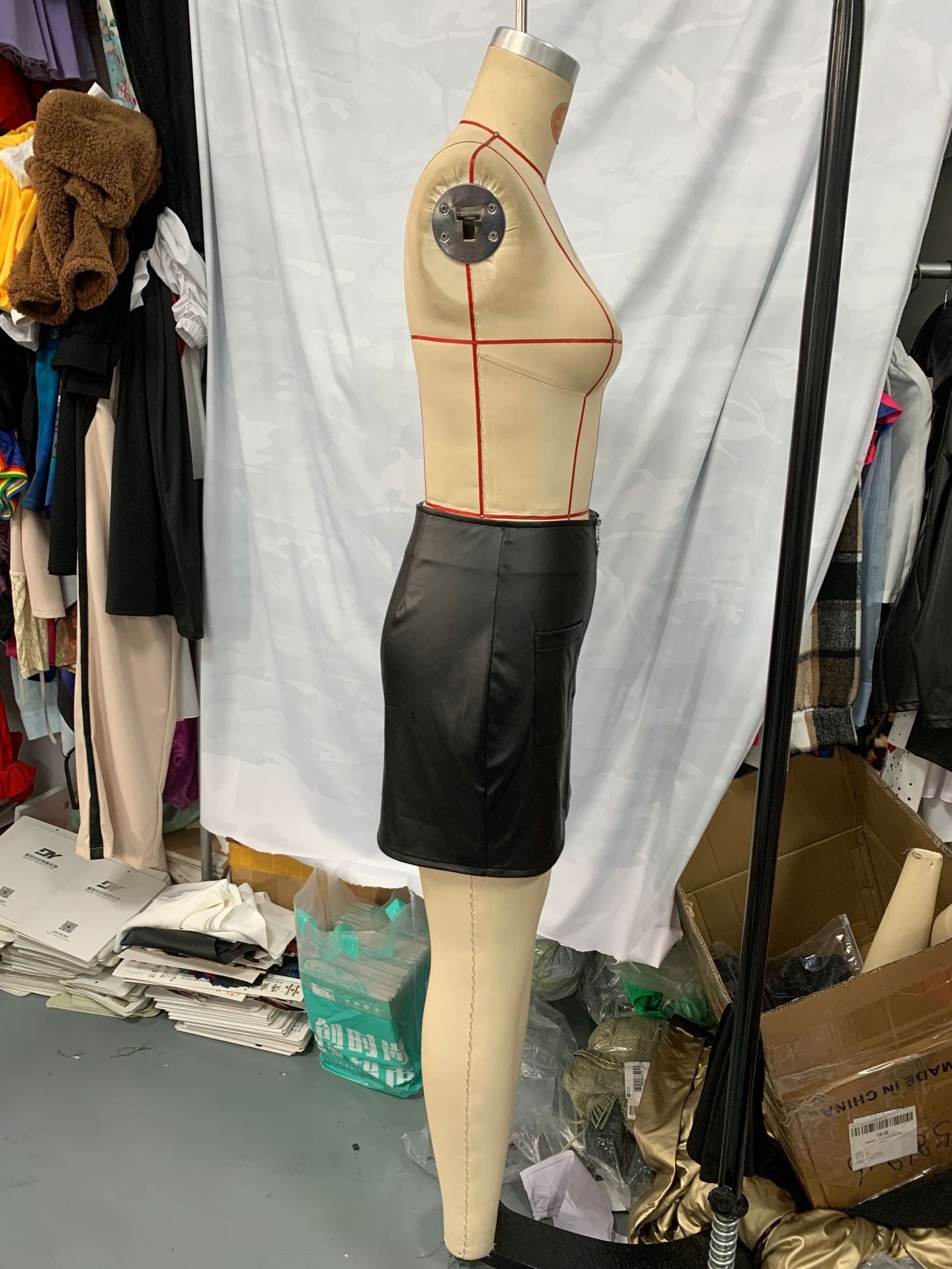 Women Pu-Leather Zipper Pocket Skirt 8