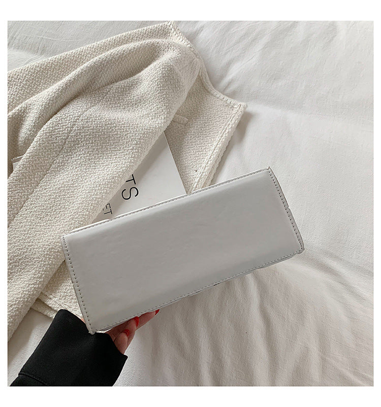 Women Retro Chain Solid Shoulder Bag 48