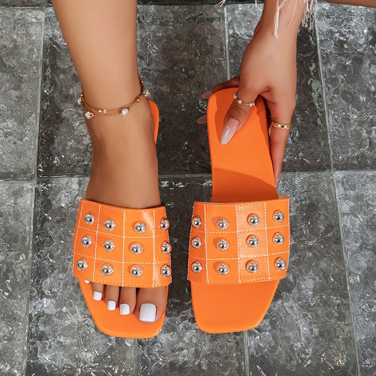 Plus Size Summer Women Riveted Flat Heel Outdoor Wear Beach Sandals 18