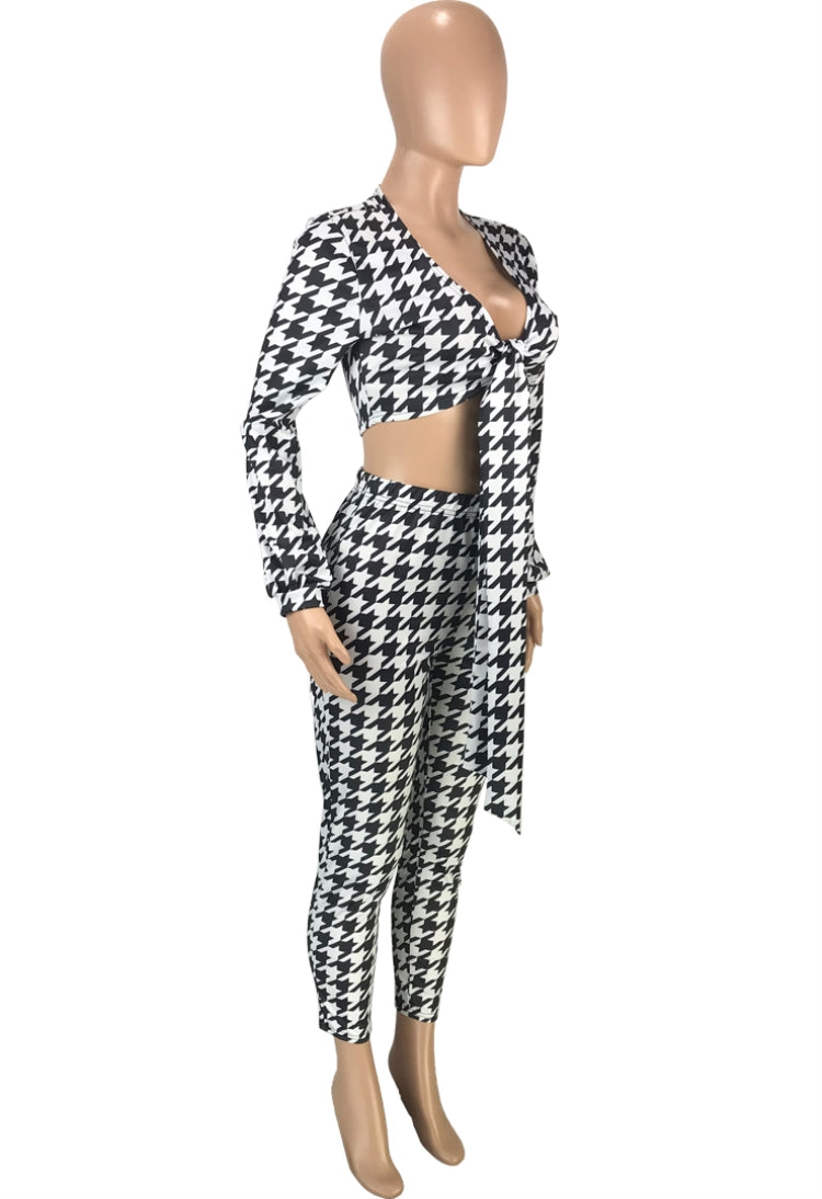 Fall Sexy White Frint Tie-knotted Long Sleeve Crop Top and Skinny Pants Set 6