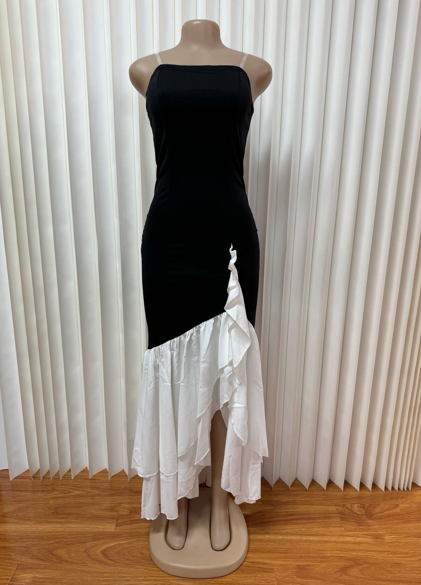 Women Black and White Color Matching Strapless Sexy Backless Bodycon Irregular Dress 7