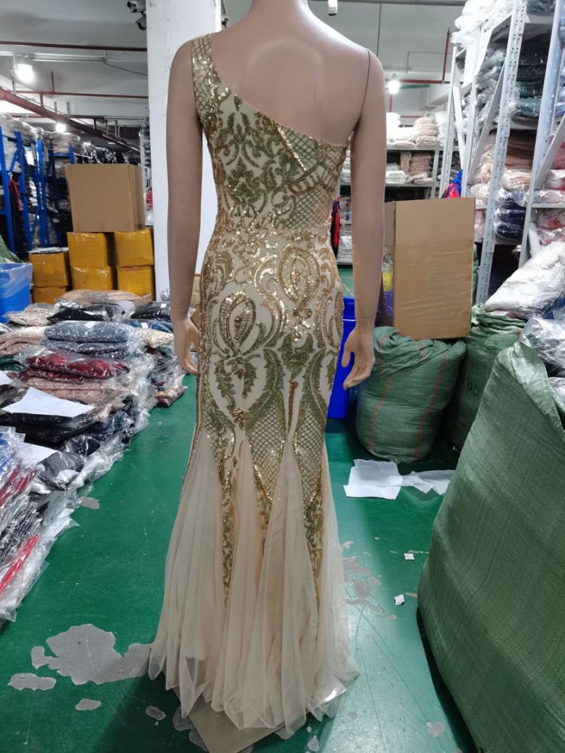 Luxury Sequin Mermail Women Formal Party Evening Dress Sexy Slash Shoulder Long Slim Bridal Gown 34